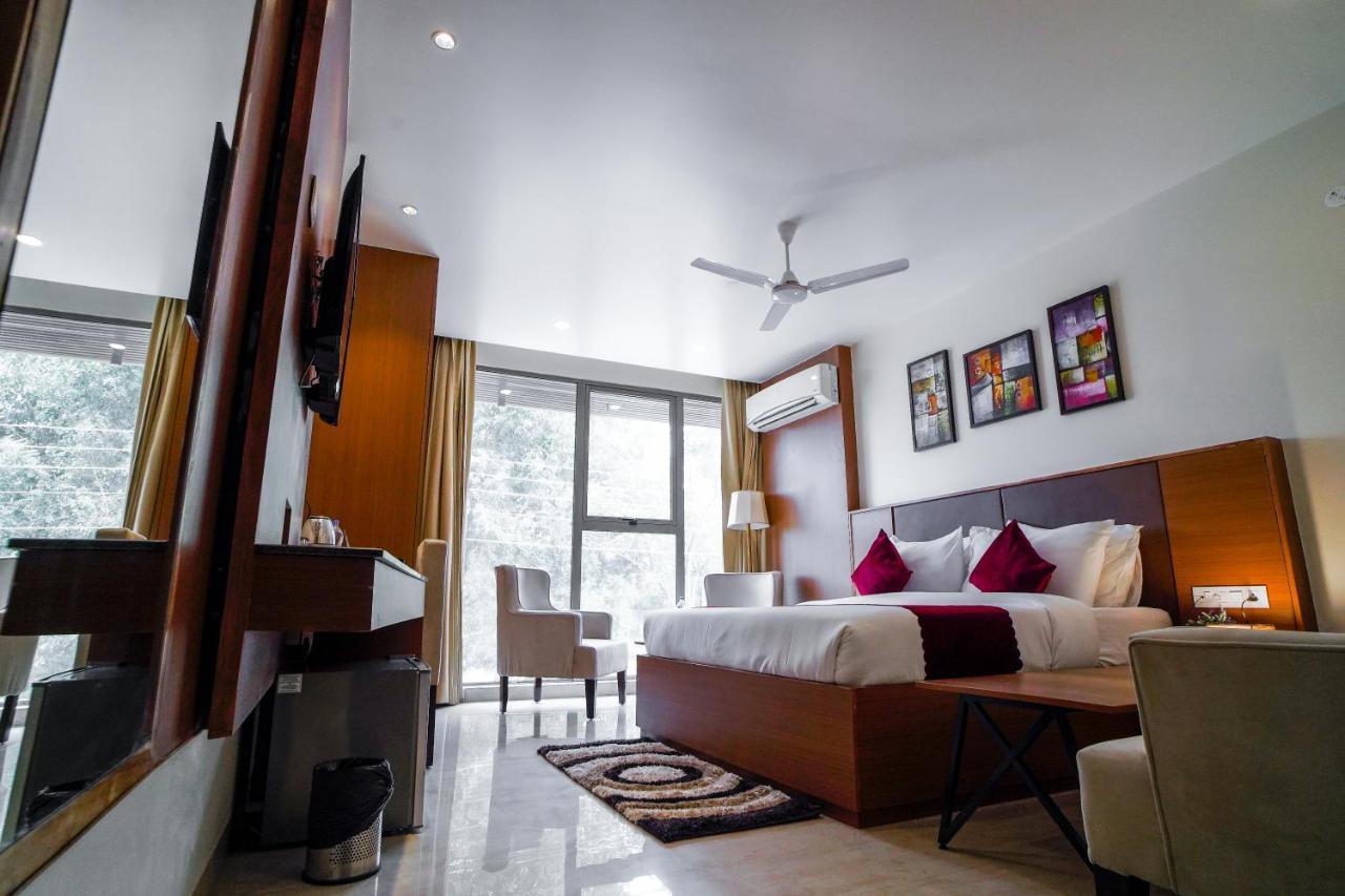 Hotel Saltstayz Select - Unitech Cyber Park Gurgaon