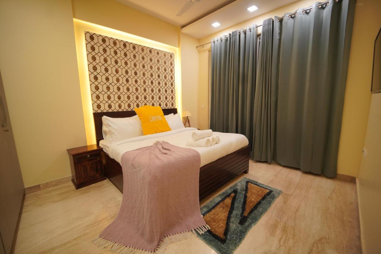 Luxury 3bhk Service -golf Course Road, *