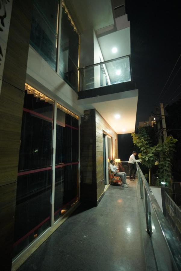 Luxury 3bhk Service -golf Course Road, * Gurgaon