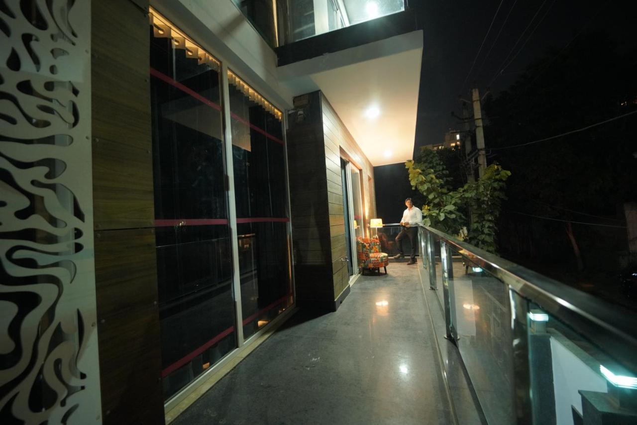 Luxury 3bhk Service -golf Course Road, * Gurgaon