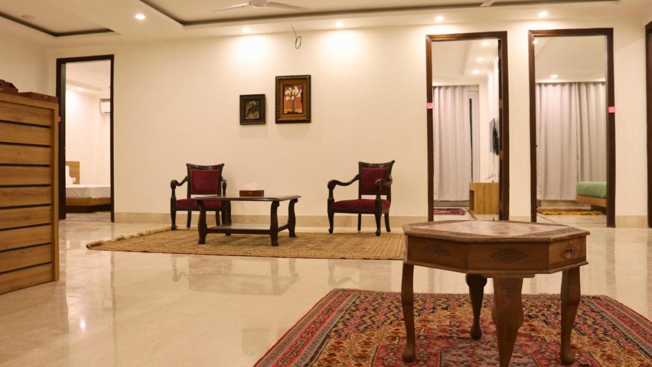 Hotel Ava And Corporate Golf Course Road, Gurgaon