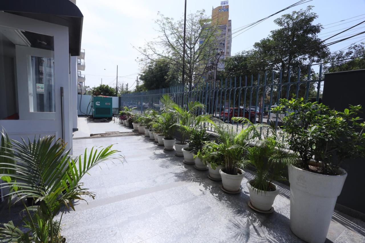 Wedlock Near Artemis Hospital Hotel 3*