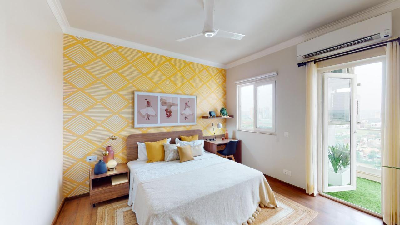 Priya Gurgaon Apartment *