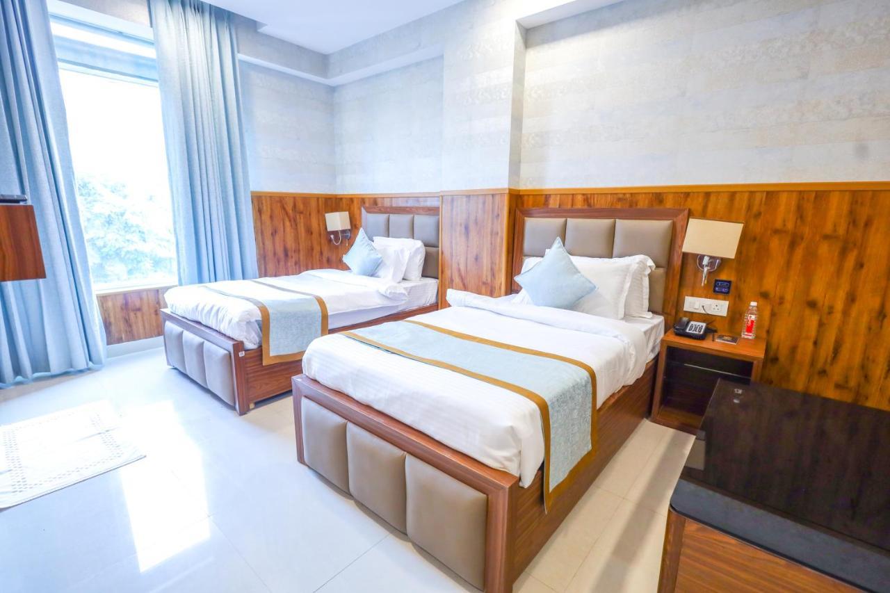 Hotel Clay Hotel, Sohna Road, Sector 49, Gurugram