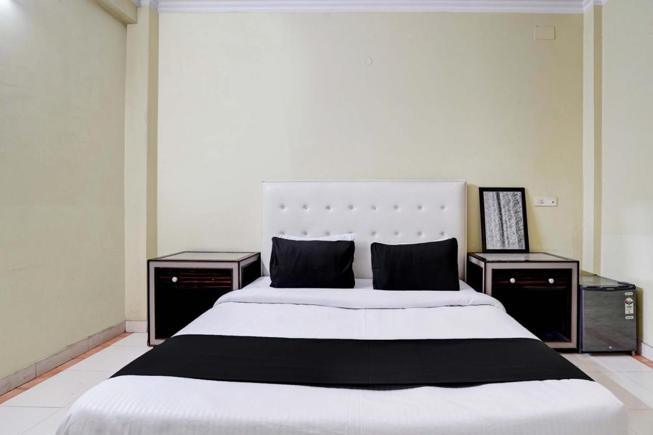 Collection O Aqua Hotel Gurgaon