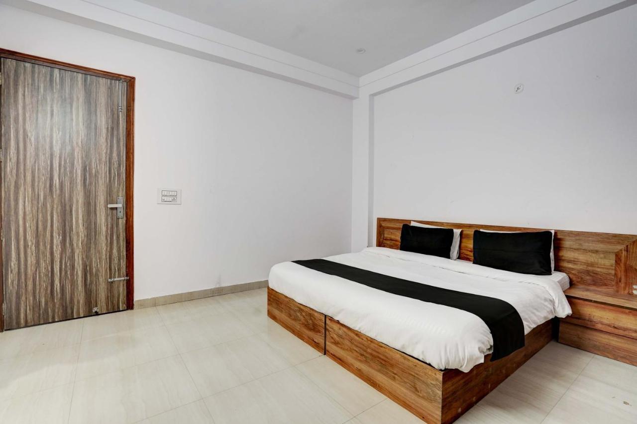 Hotel Collection O Aqua Gurgaon