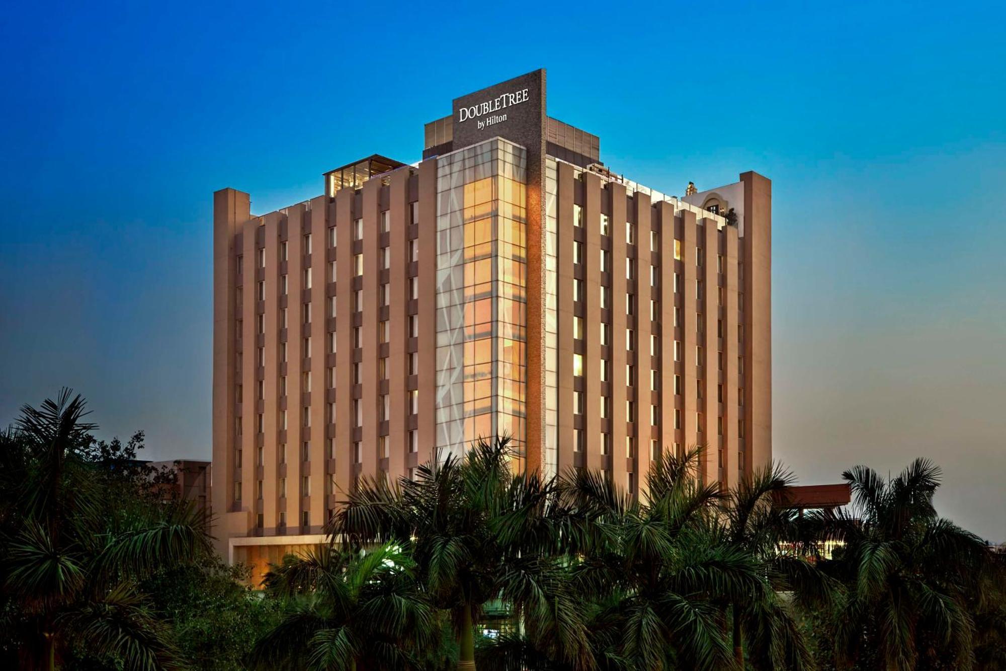 Hotel Doubletree By Hilton Gurugram Baani Square
