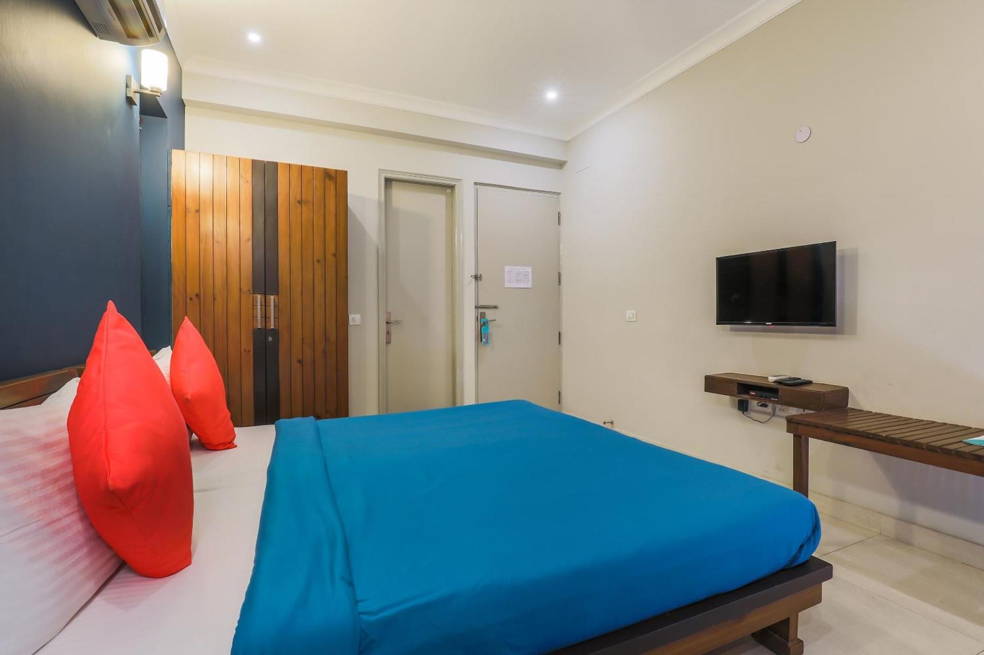 Super Oyo Capital O 325 Medanta Square Gurgaon