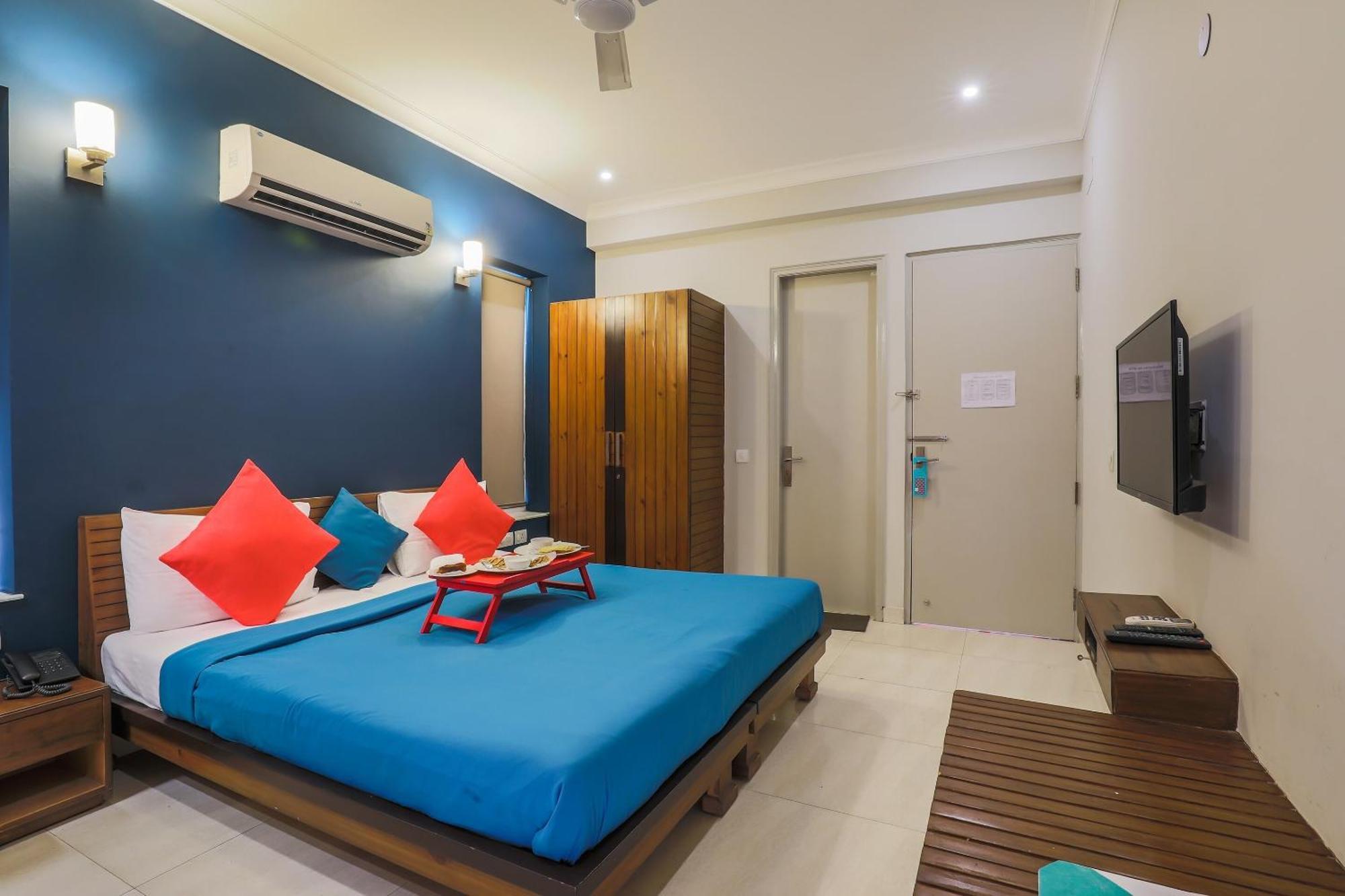 Super Oyo Capital O 325 Medanta Square Hotel Gurgaon