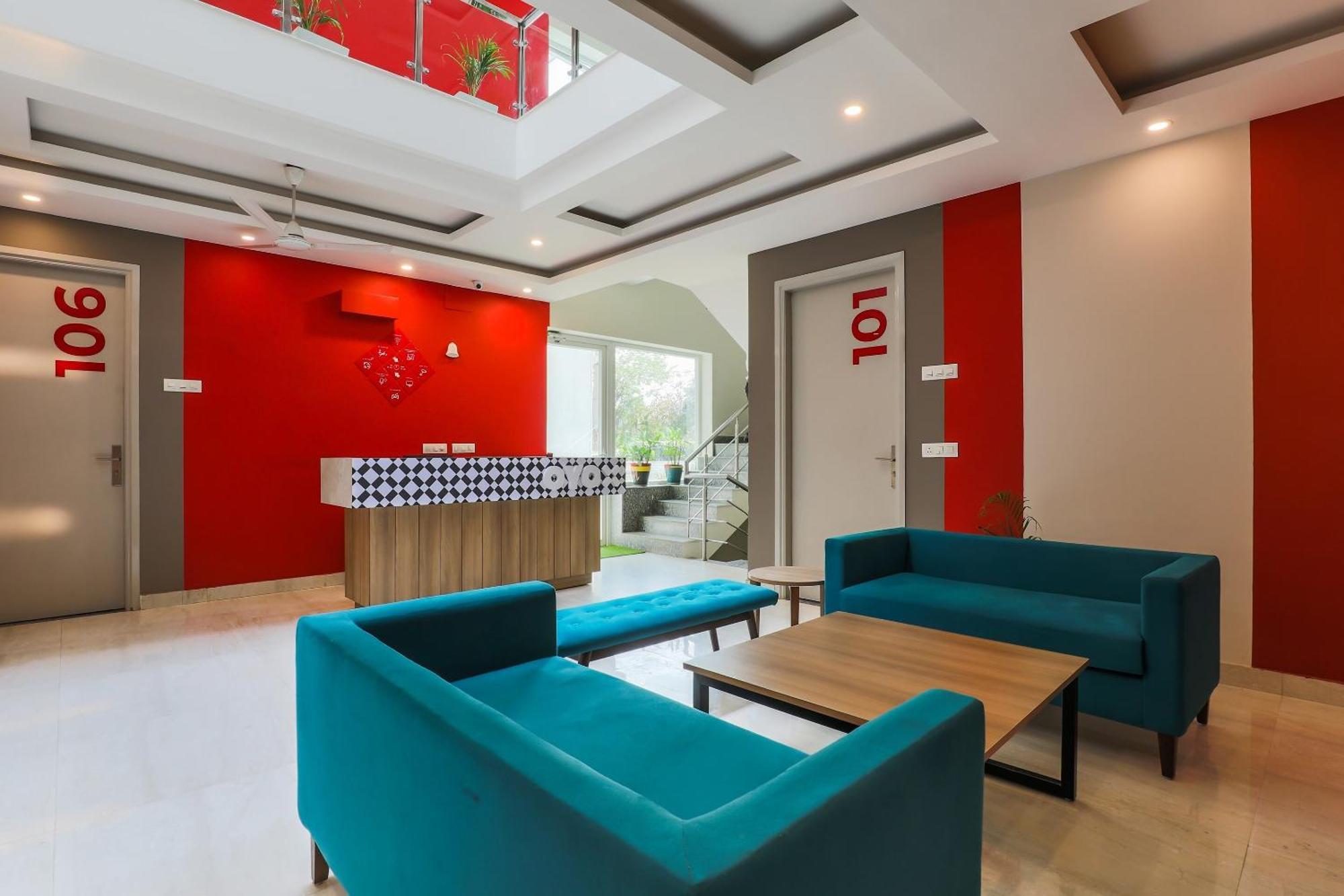 Super Oyo Capital O 325 Medanta Square