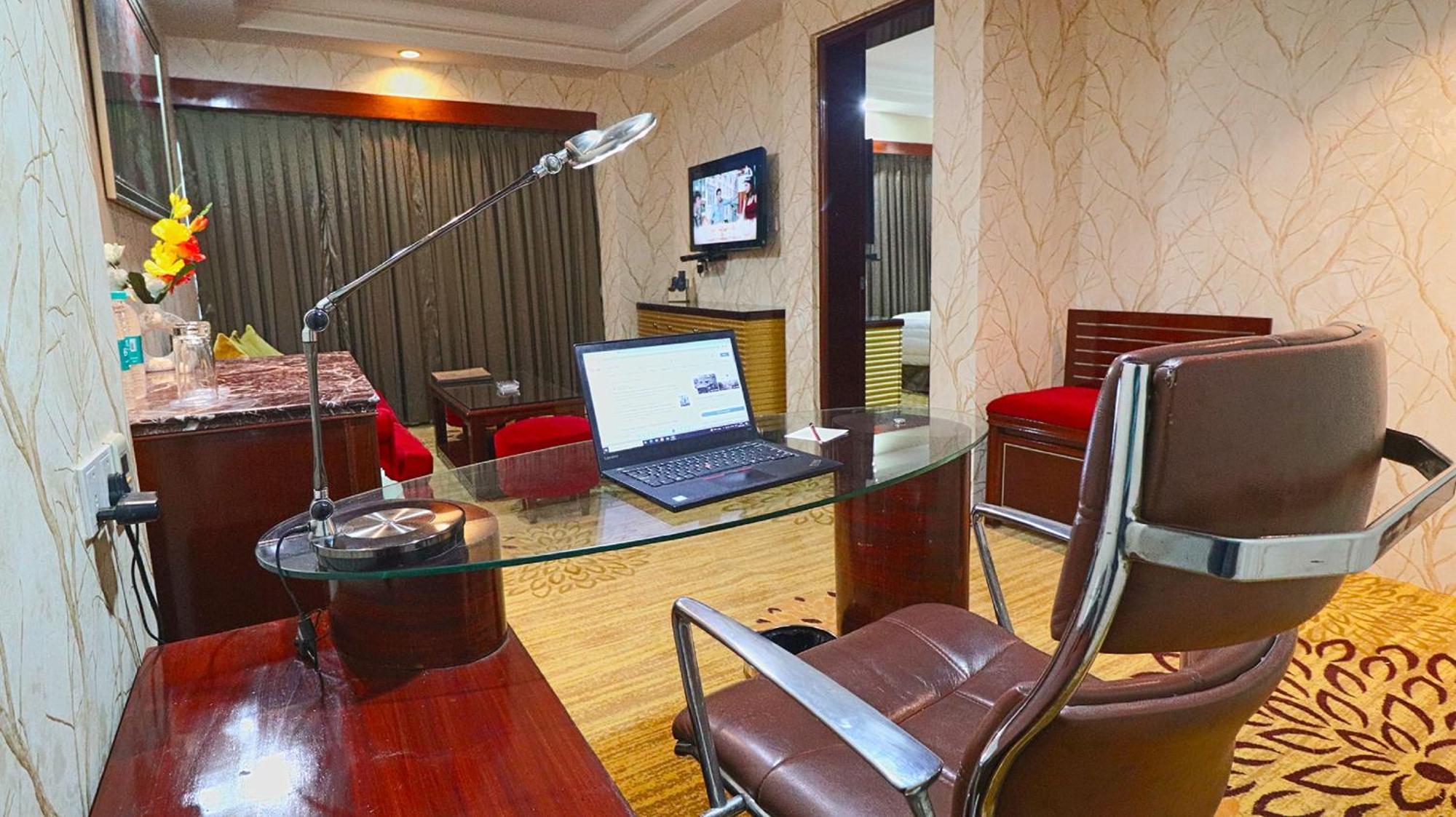 Hotel Skycity 3*
