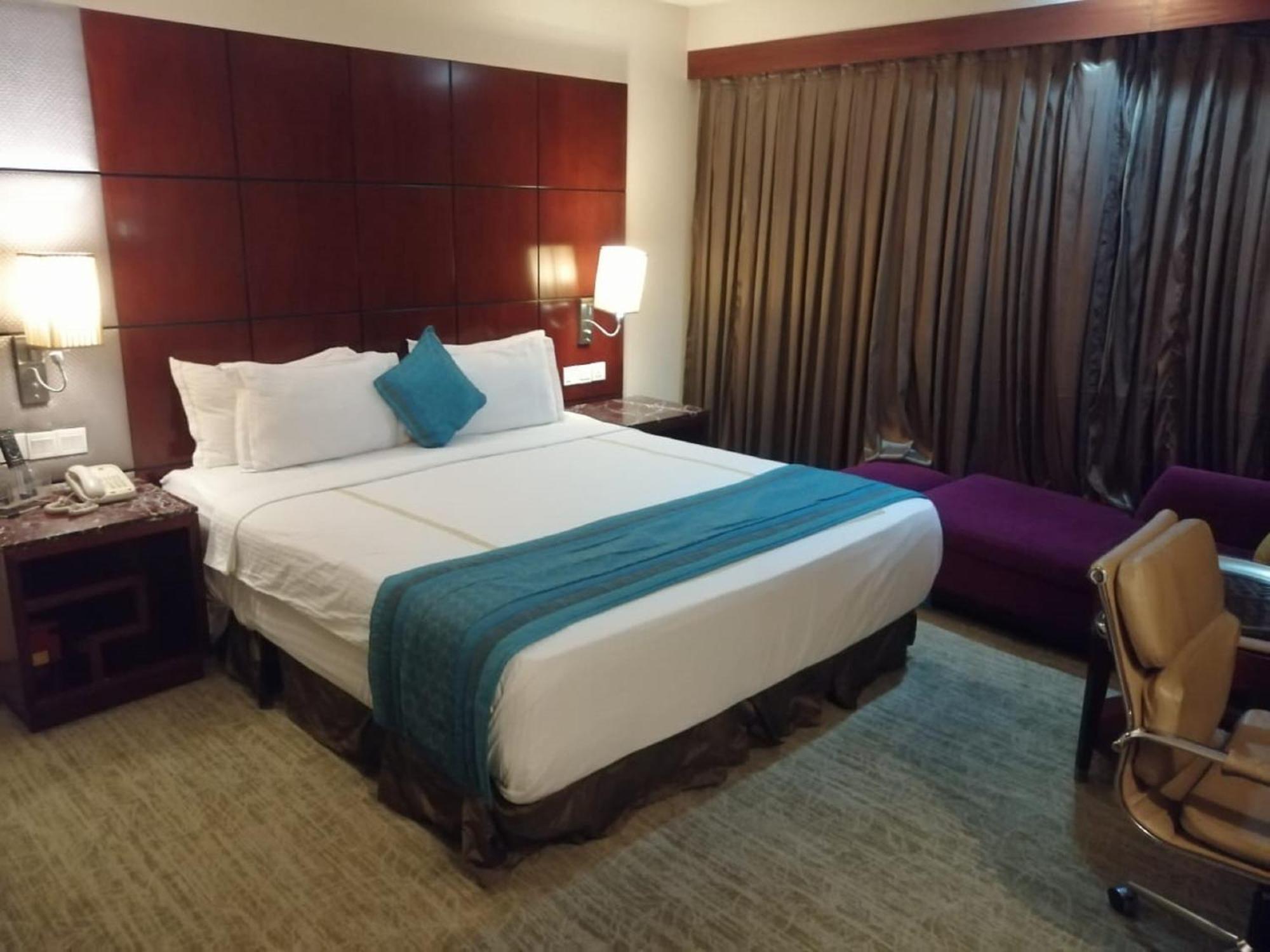 Hotel Skycity 3*