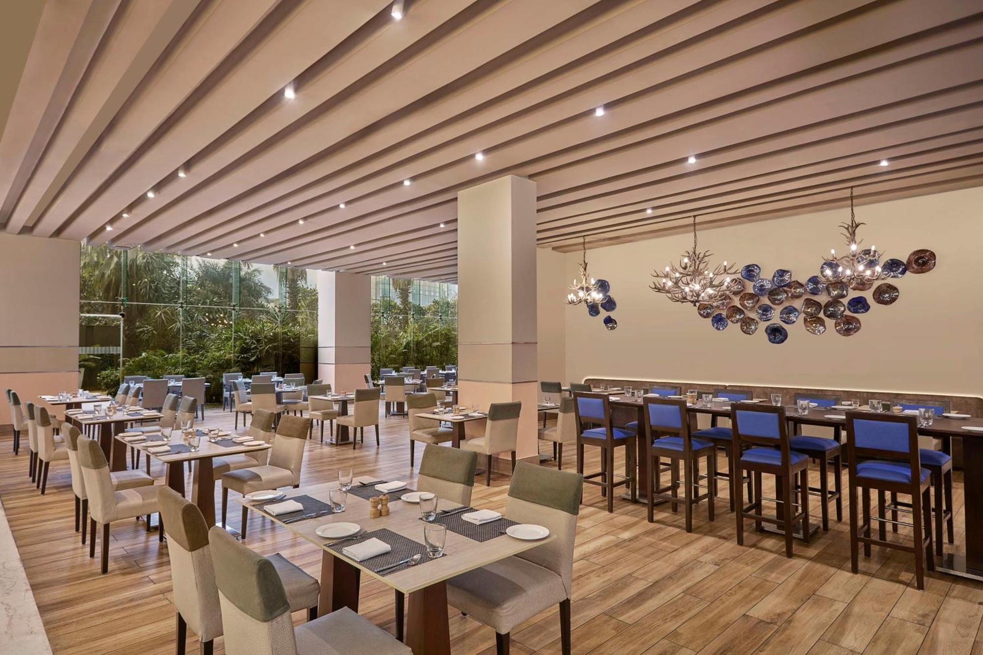 Hotel Doubletree By Hilton Gurugram Baani Square