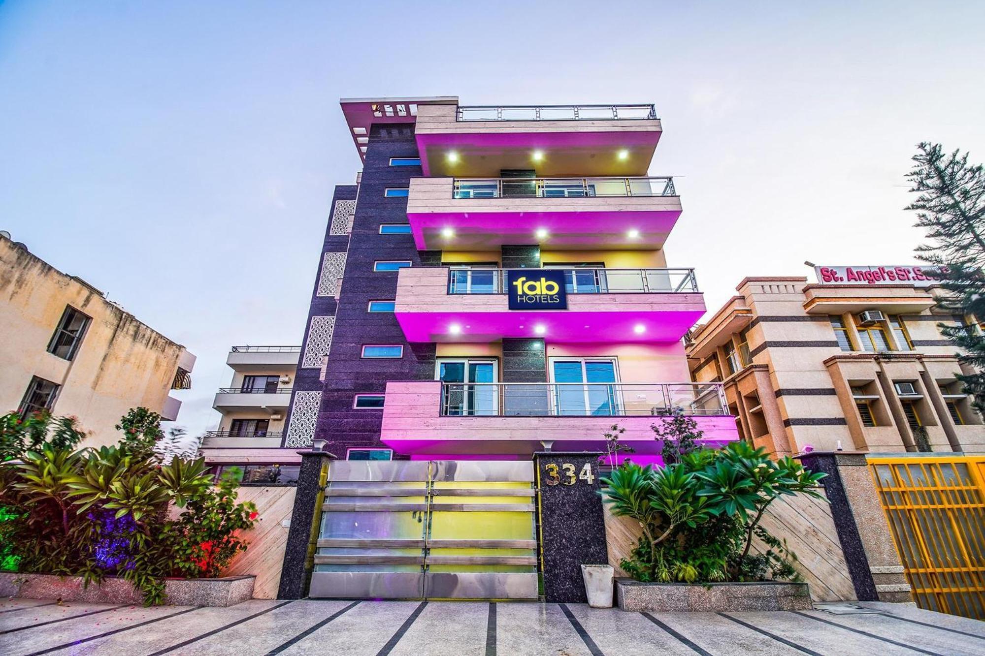 Fabhotel Vr Gurgaon