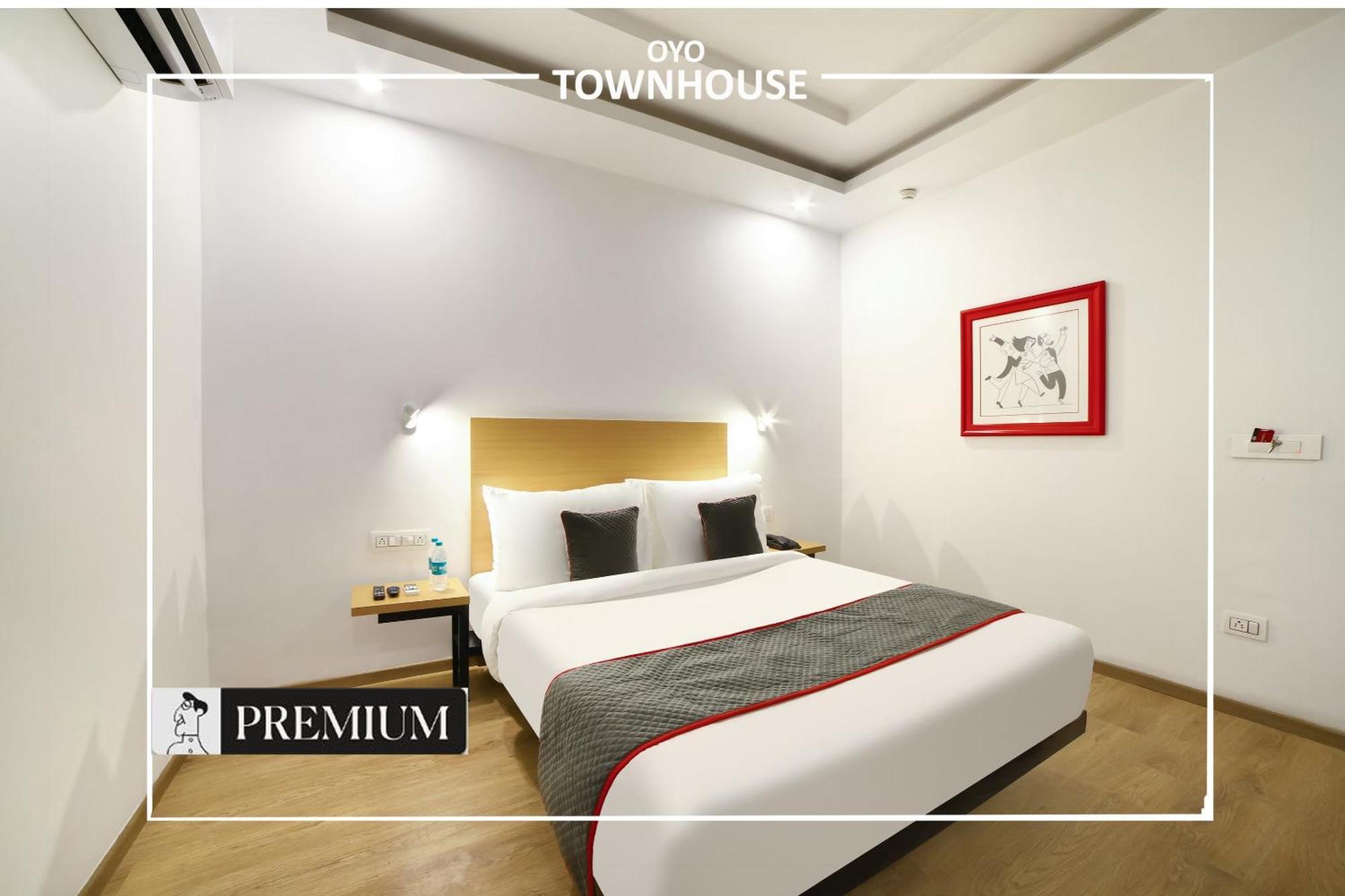 Oyo Townhouse 120 Shushant Lok 3*