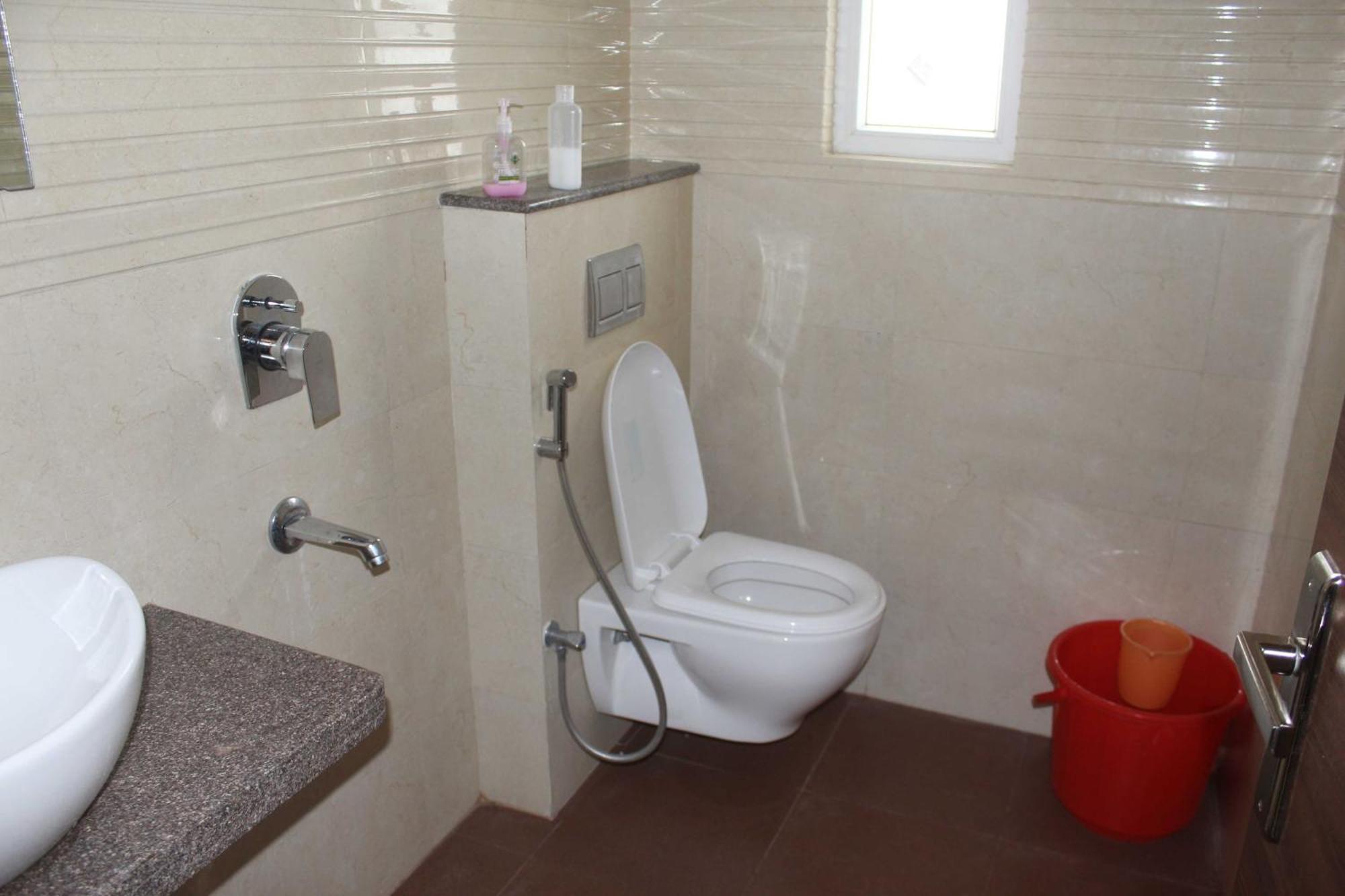 Hotel O Daffodils Near Aravali Biodiversity Park 3*
