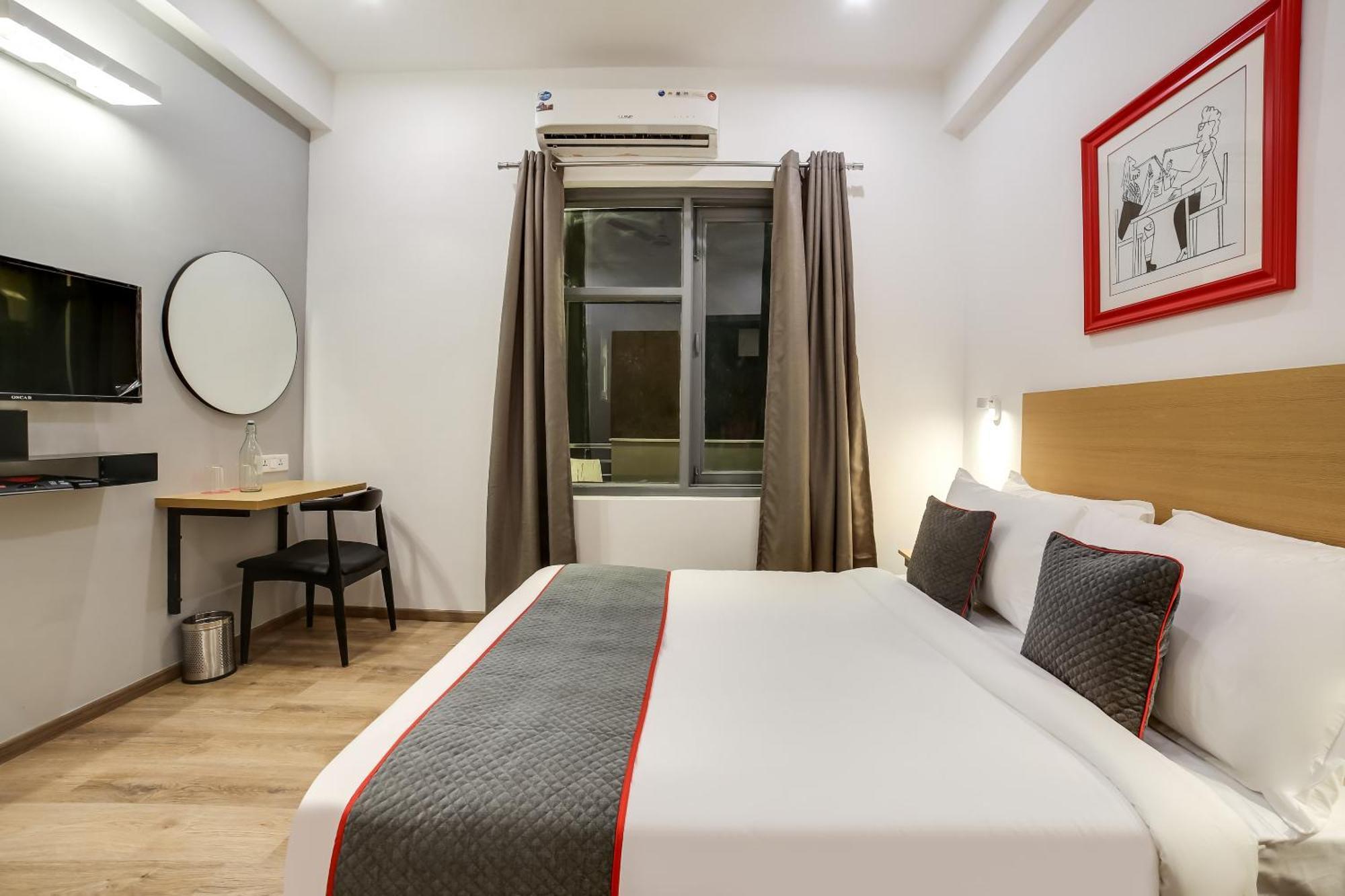 Hotel Townhouse Unitech Cyber Park Near Omaxe Celebration Mall Gurgaon