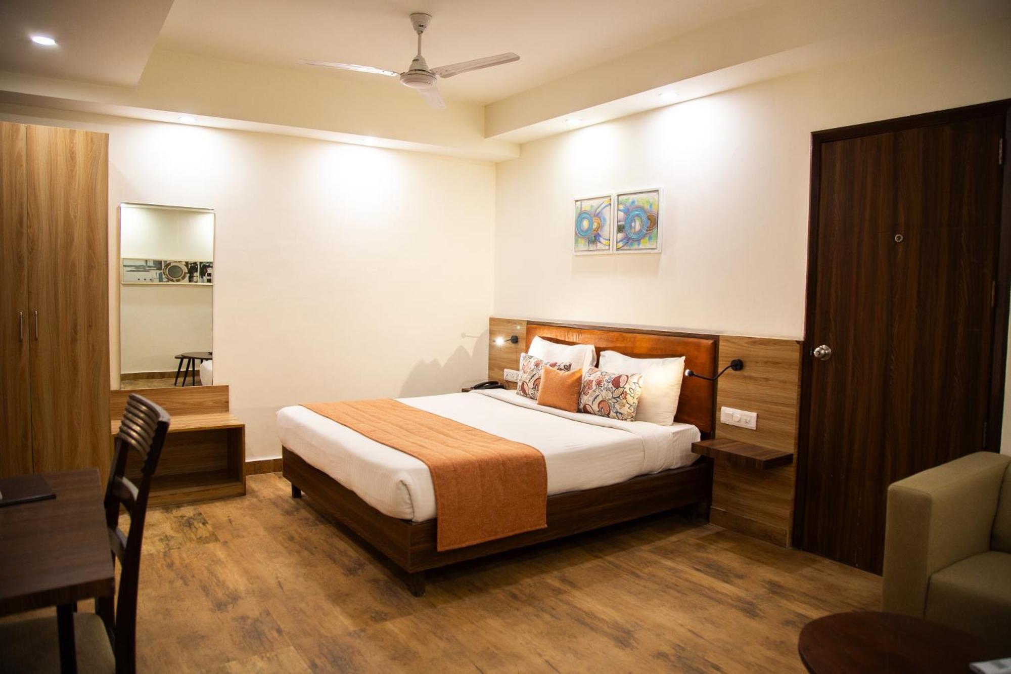 Residences By Limon 3* Gurgaon