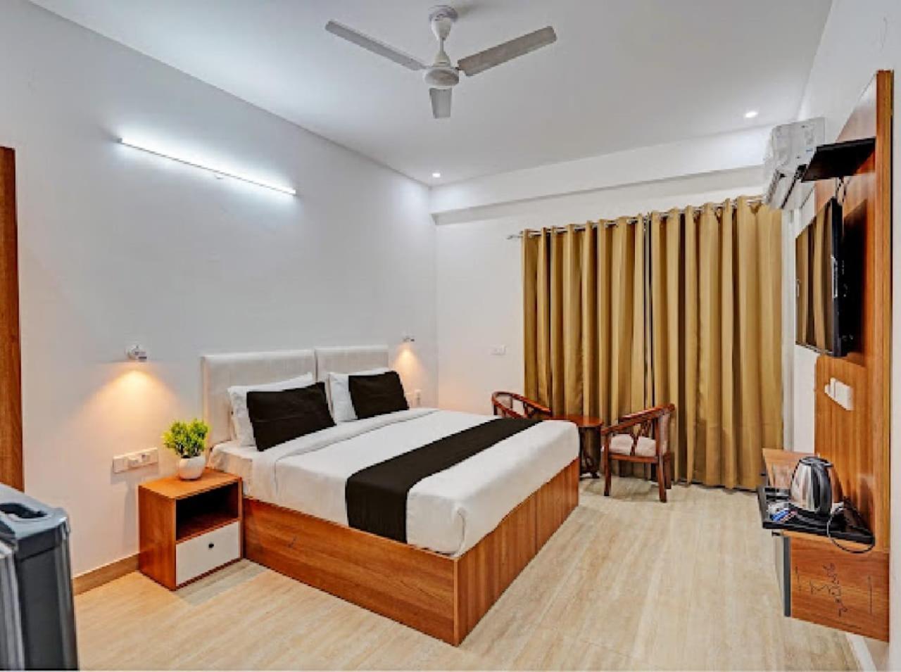 Akshay Medanta Hospitility 3*