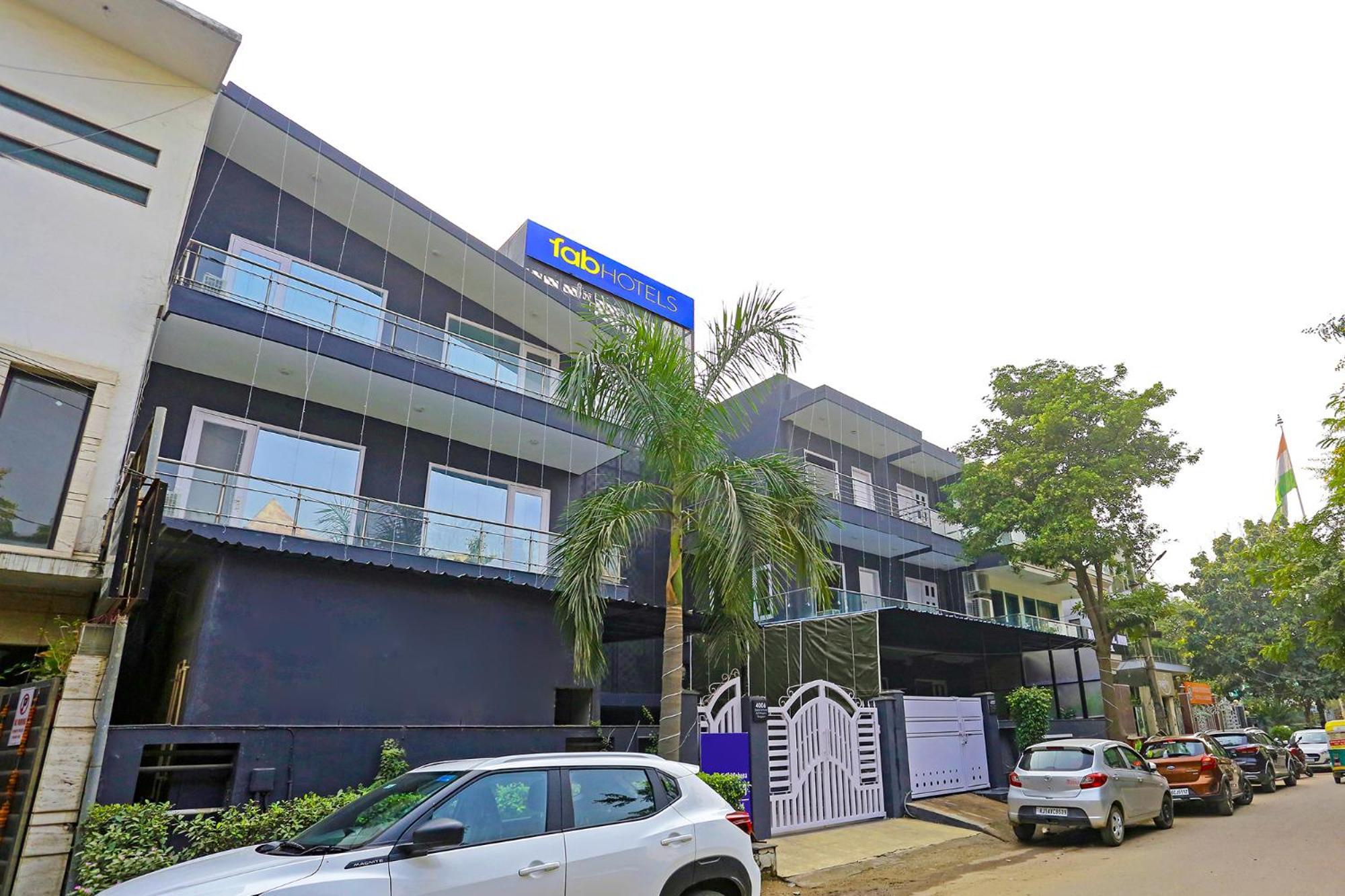 Fabhotel The Runner Hotel Gurgaon