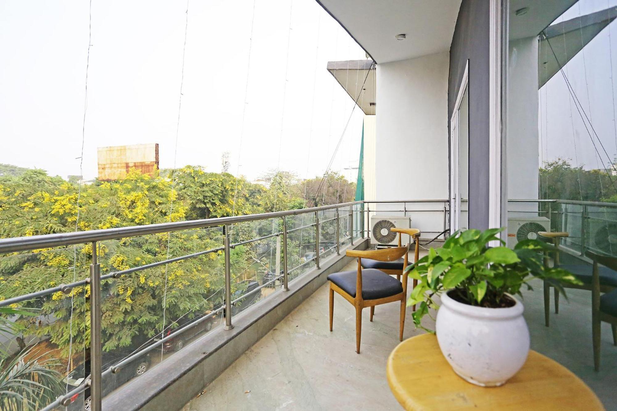 Hotel Fabhotel The Runner Gurgaon