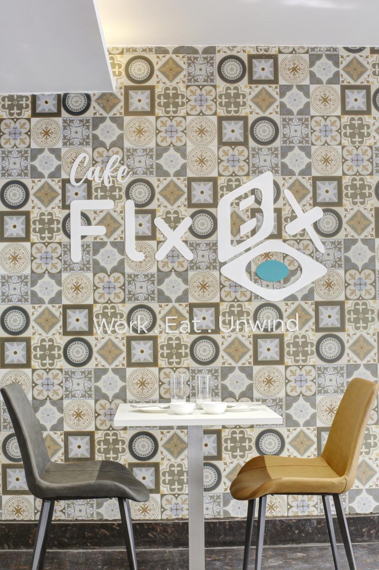 Flxho Quad - Luxury Dlf Cyber *