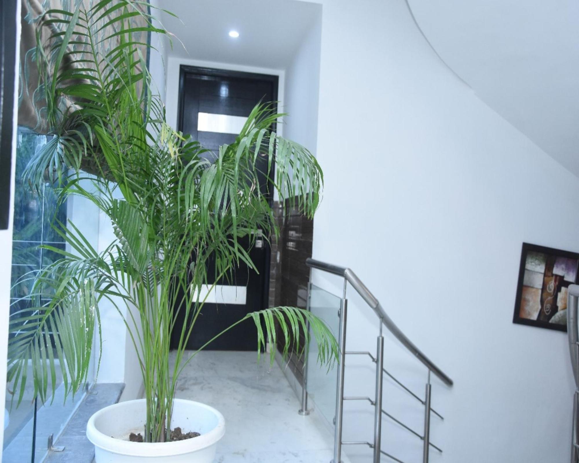 Fabhotel Posh Classic Gurgaon