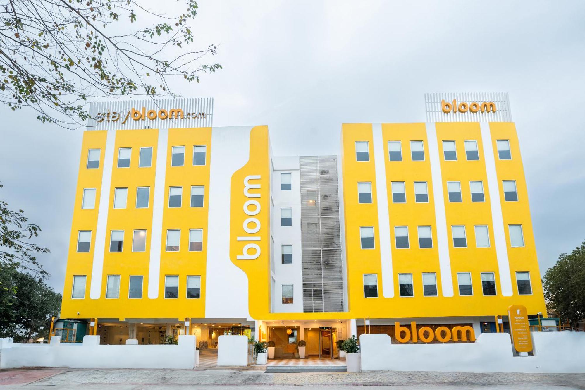 Hotel Bloom - Medicity Gurugram, Near Medanta Hospital