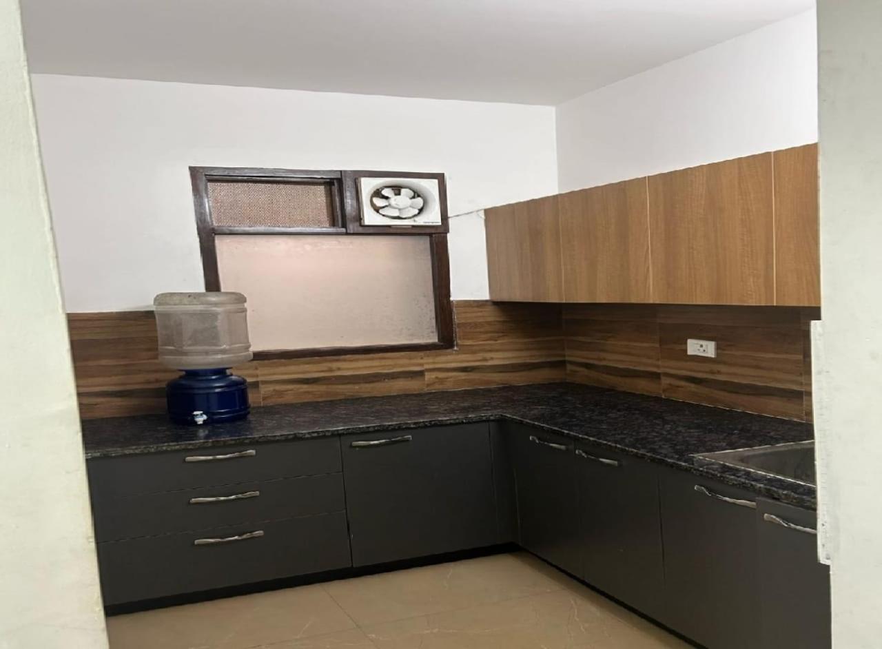 Hotel Akshay Medanta Hospitility Gurgaon