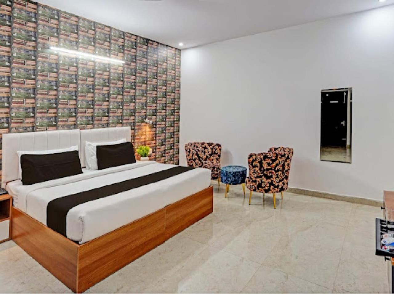 Akshay Medanta Hospitility Gurgaon