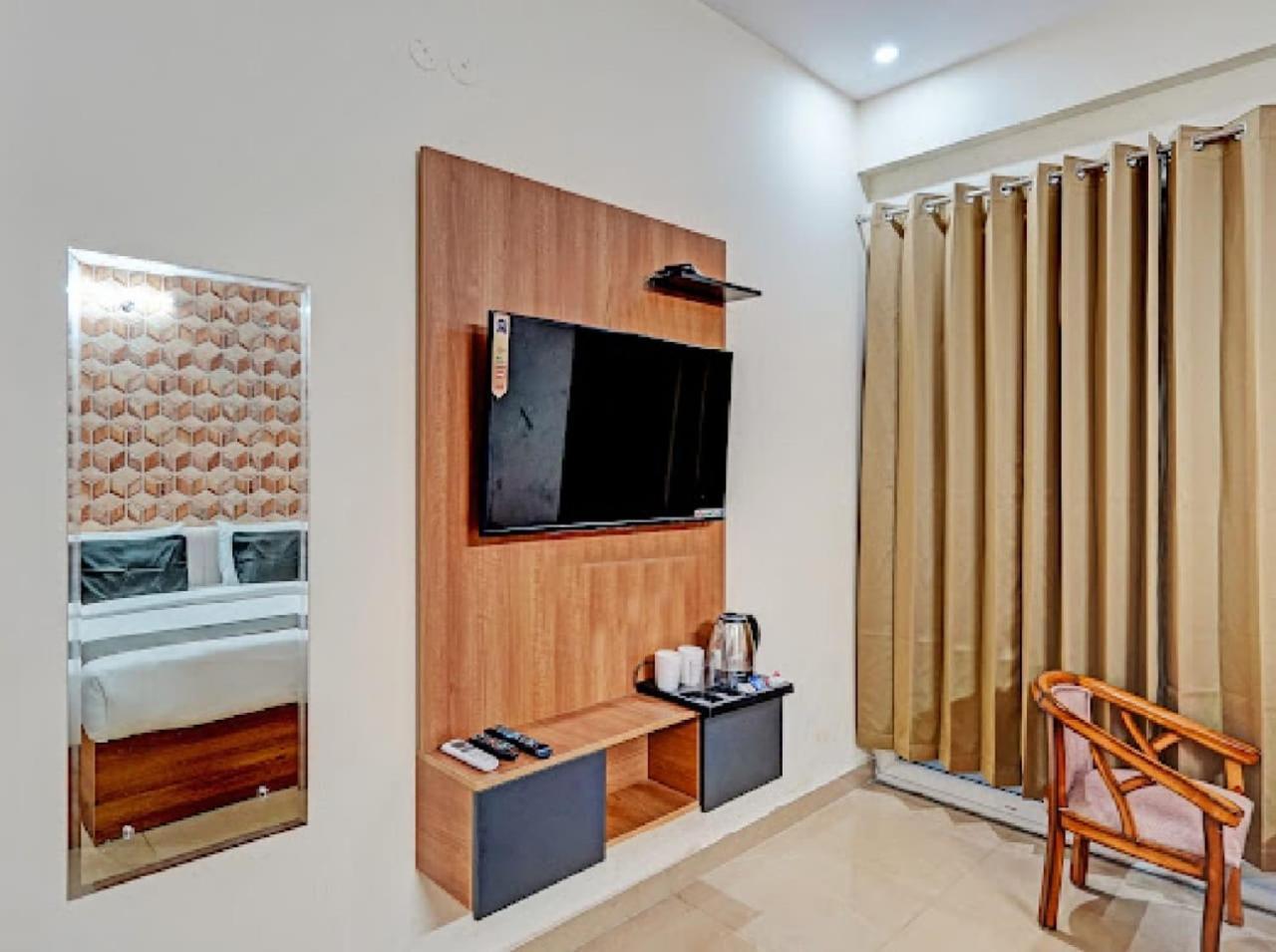 Akshay Medanta Hospitility 3*