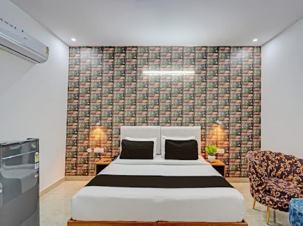 Akshay Medanta Hospitility Hotel