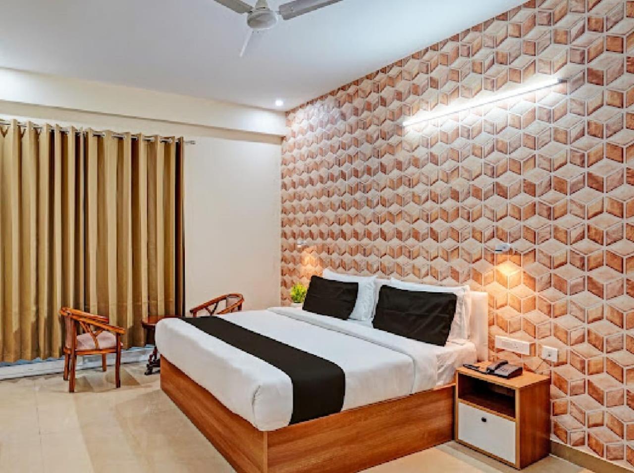 Akshay Medanta Hospitility 3*