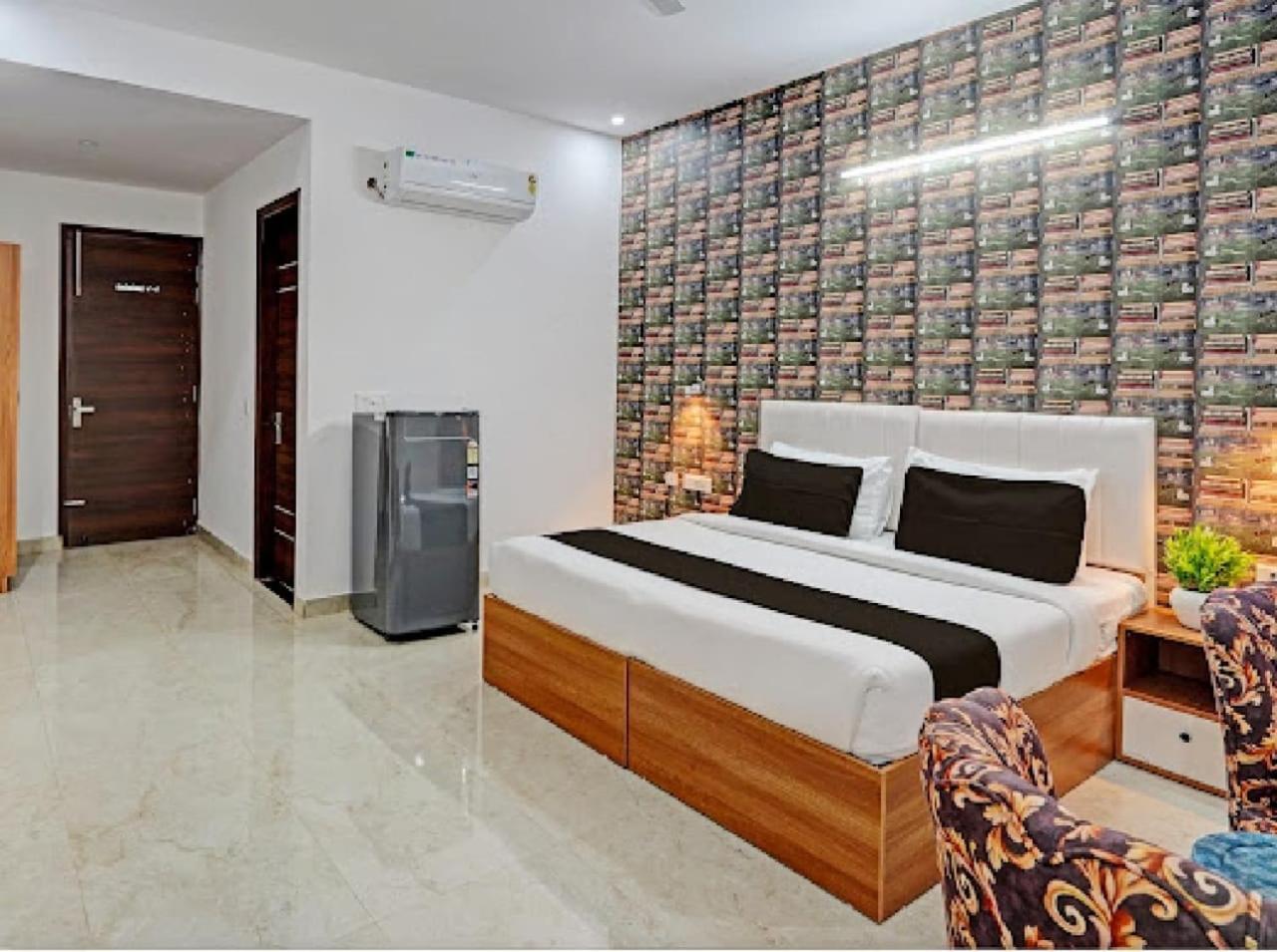 Hotel Akshay Medanta Hospitility 3*