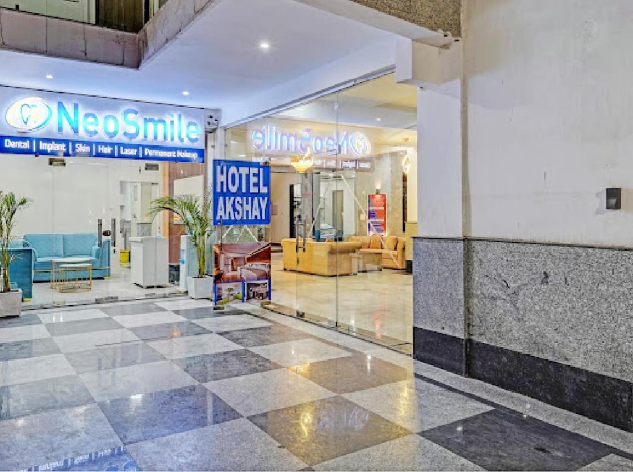 Hotel Akshay Medanta Hospitility Gurgaon