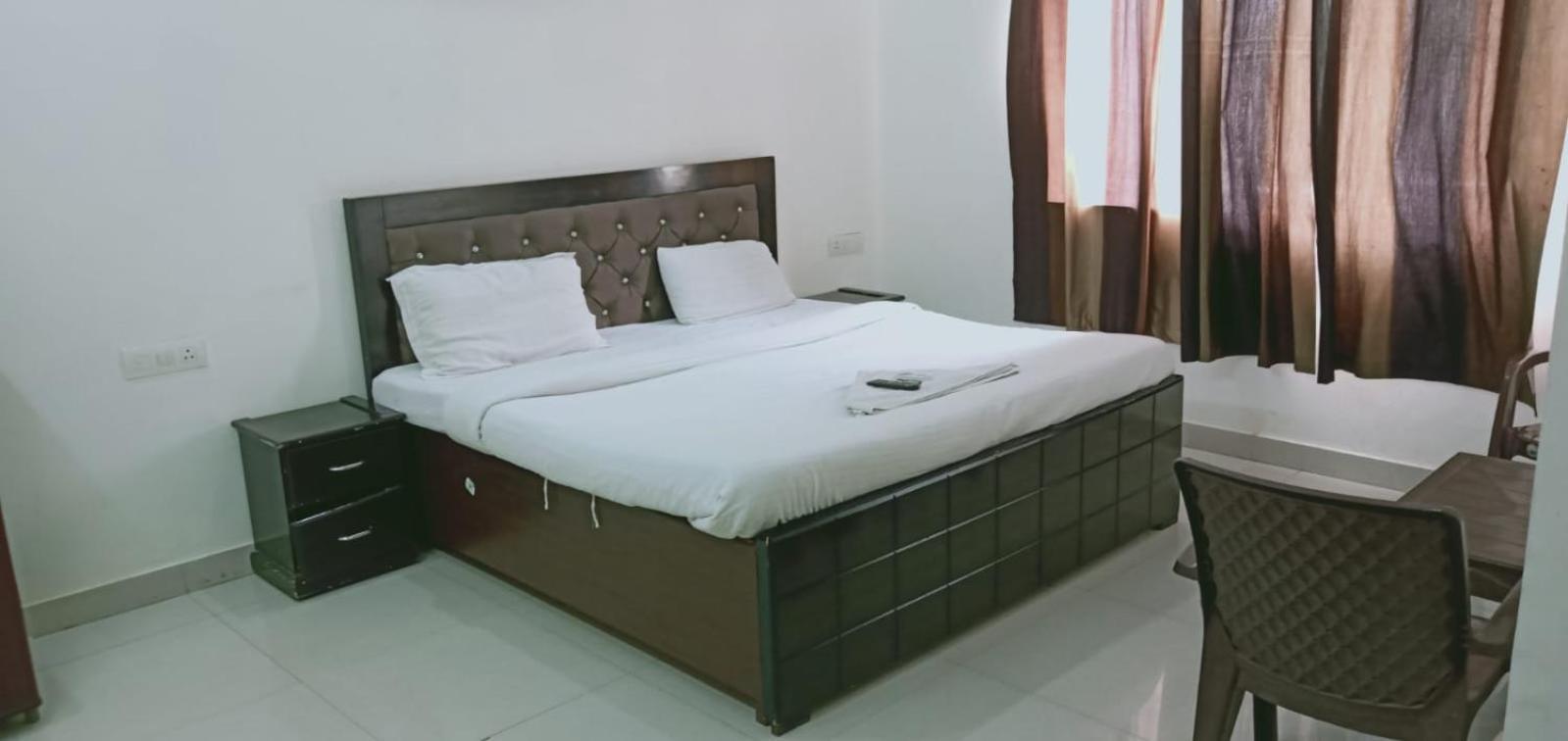 Hotel Royal Court Residency Gurgaon