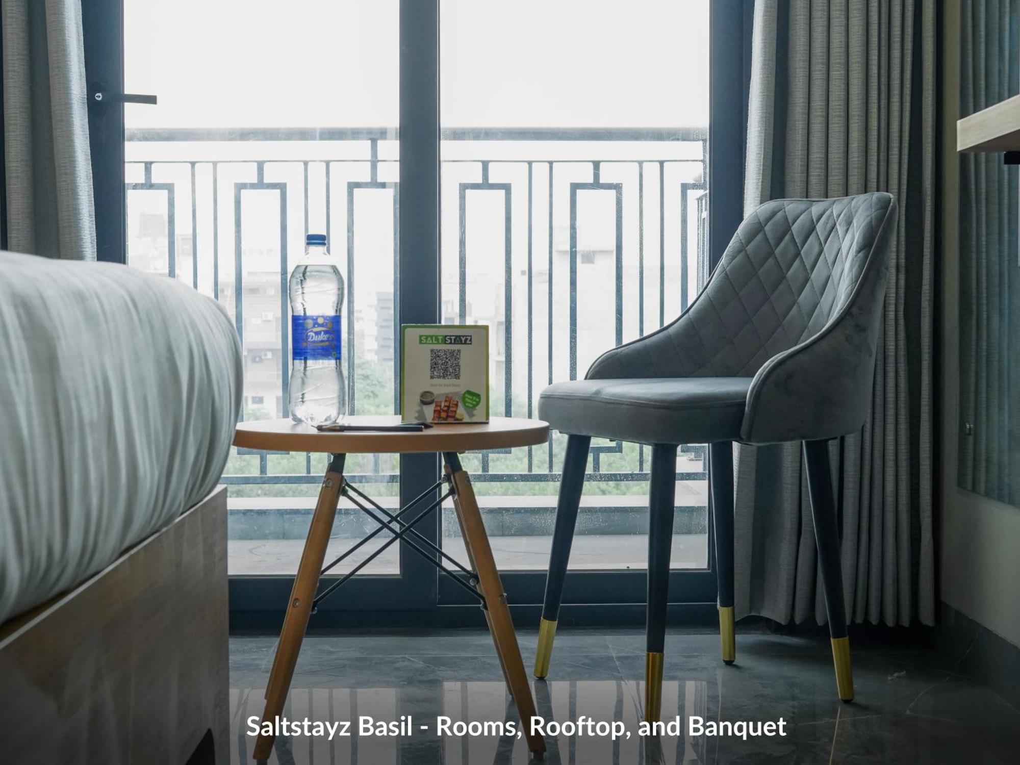 Saltstayz Basil - Near Golf Course Road & Extension Road 4*