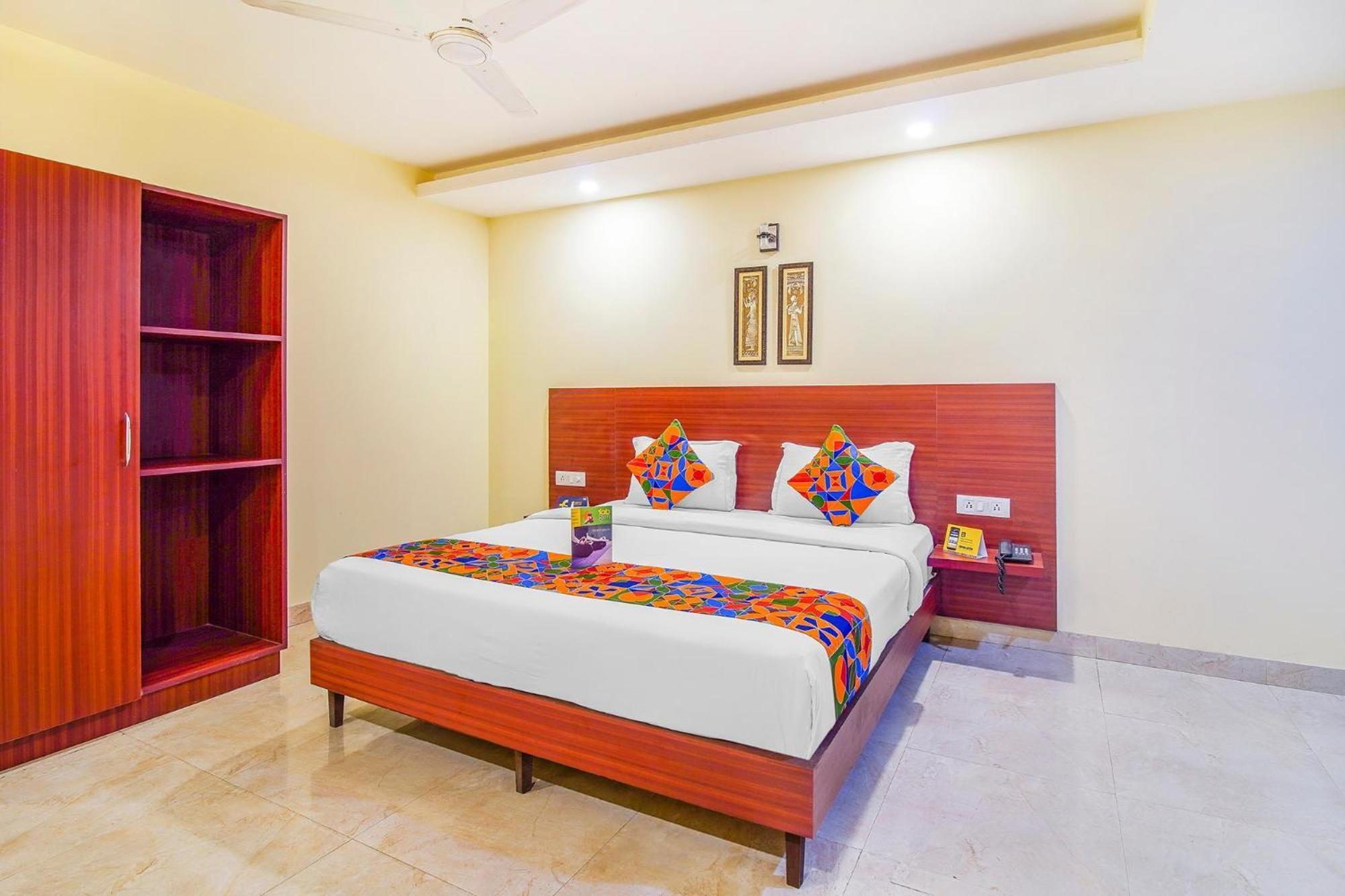 Fabhotel Vr Hotel 3*