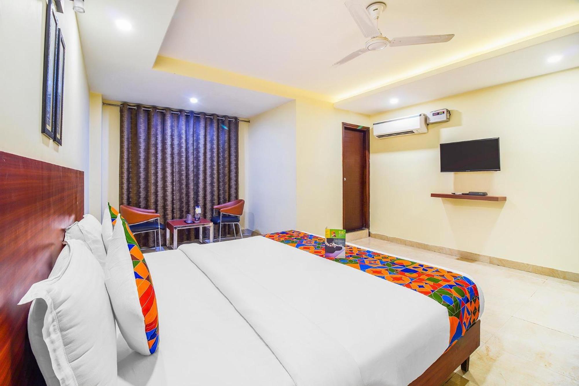 Fabhotel Vr Hotel