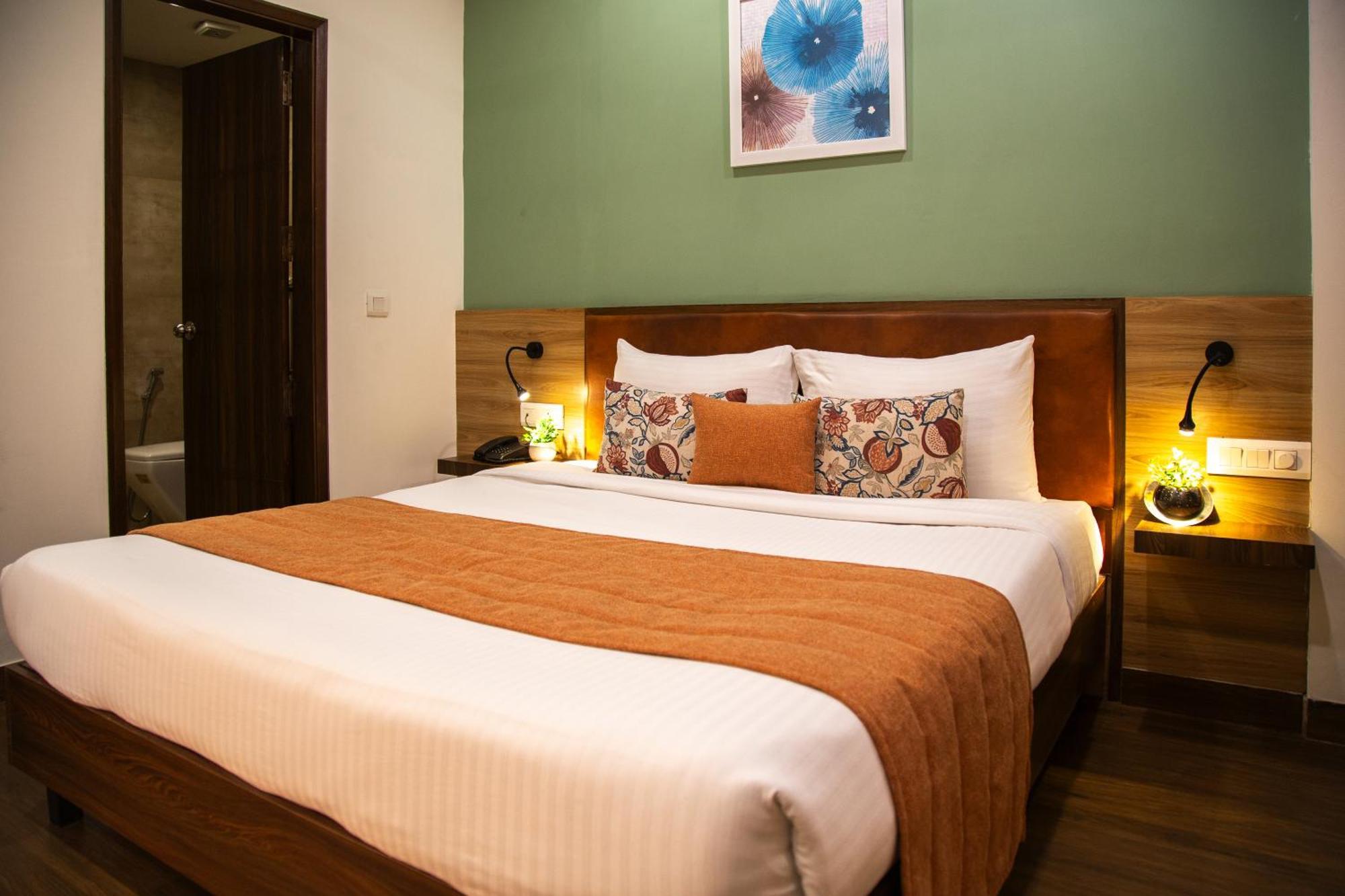 Residences By Limon Hotel 3*