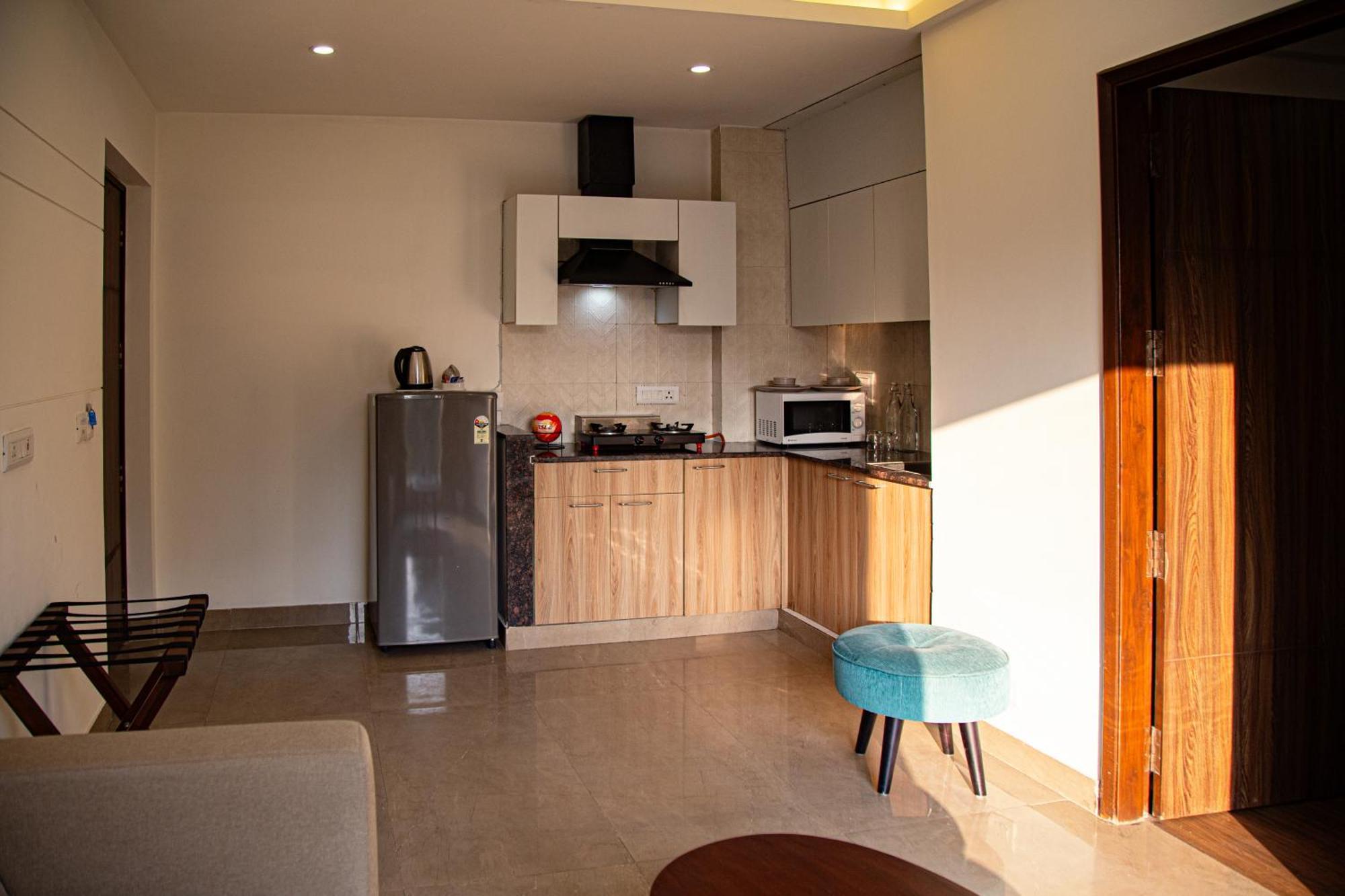 Residences By Limon