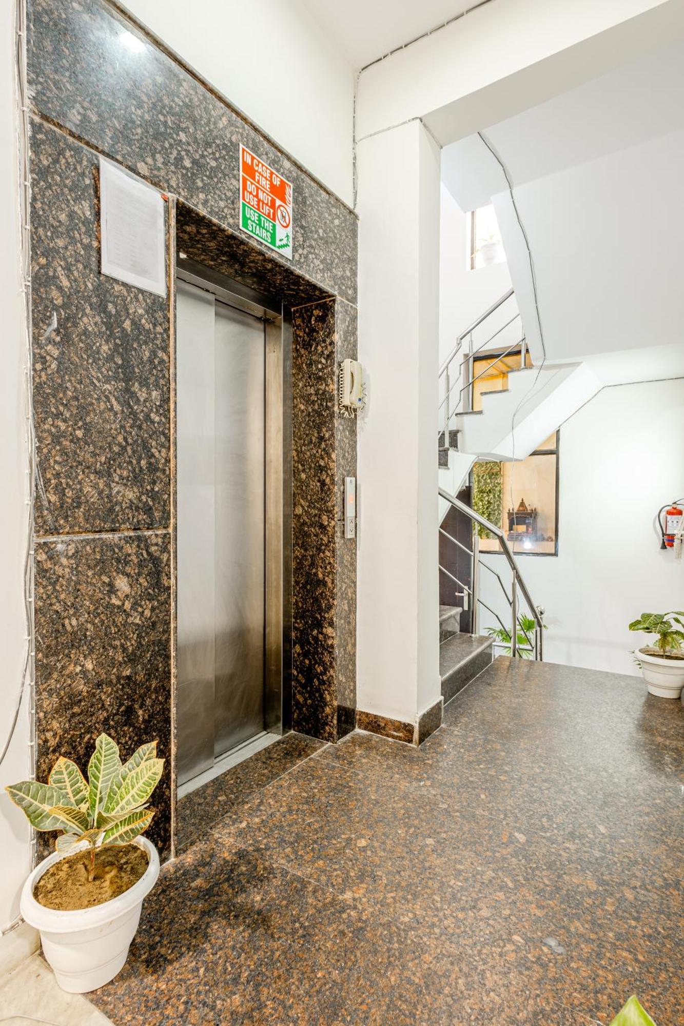 Lime Tree Service Golf Course Road, Apartment *