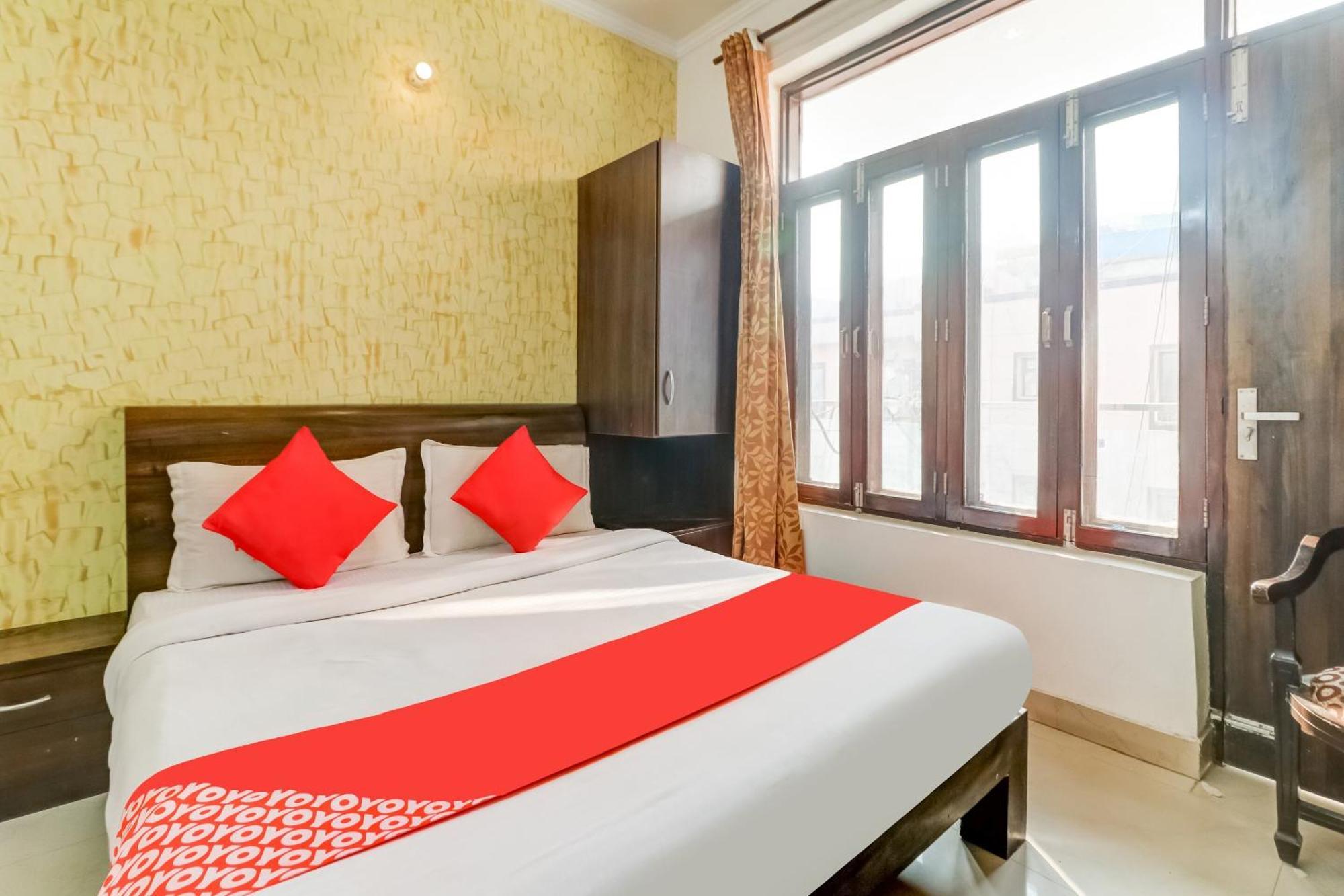 Hotel O Paradise Residency 3*