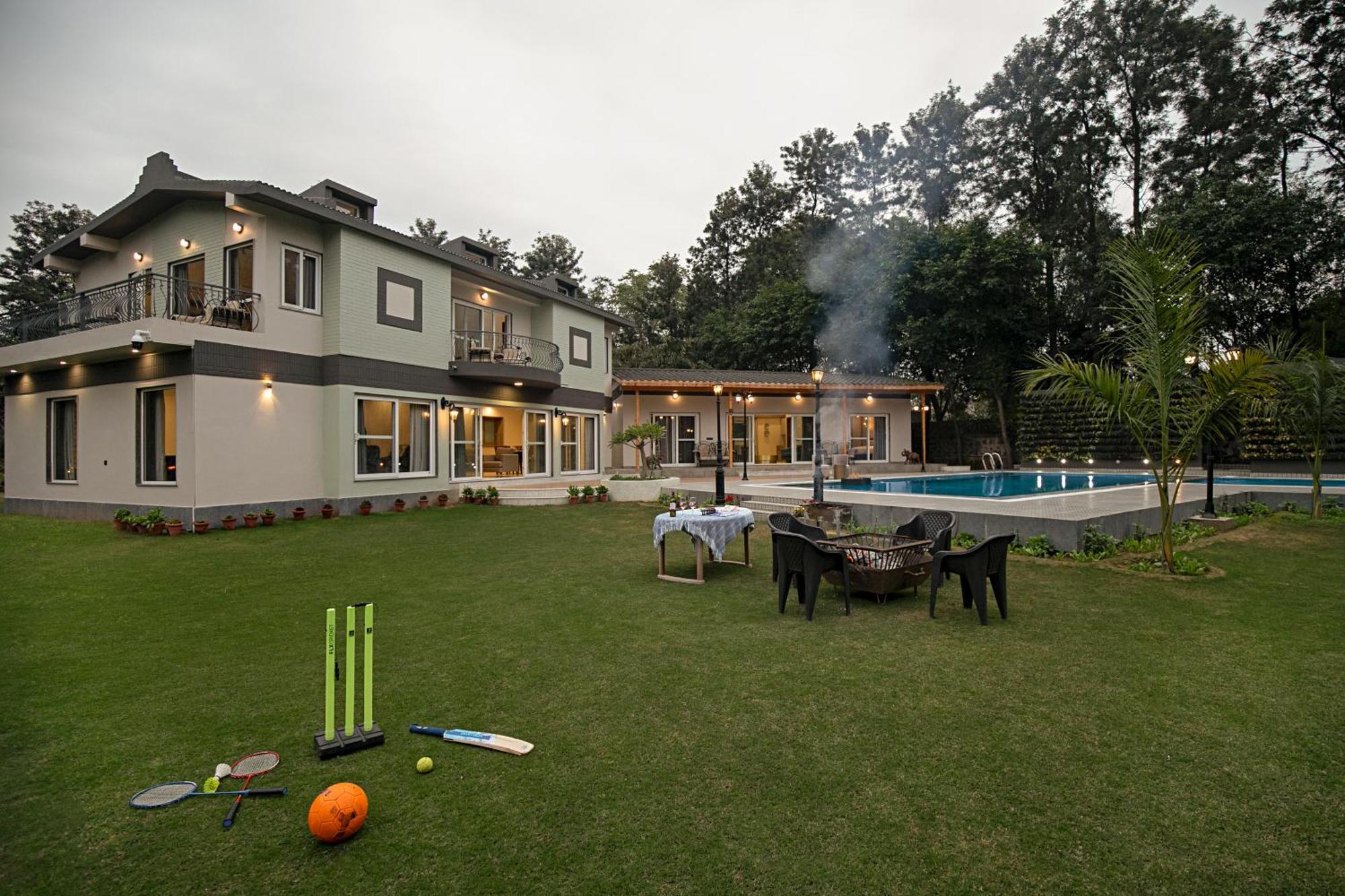 Villa Elivaas 6 Bhk With Pvt Pool & Garden - Esh