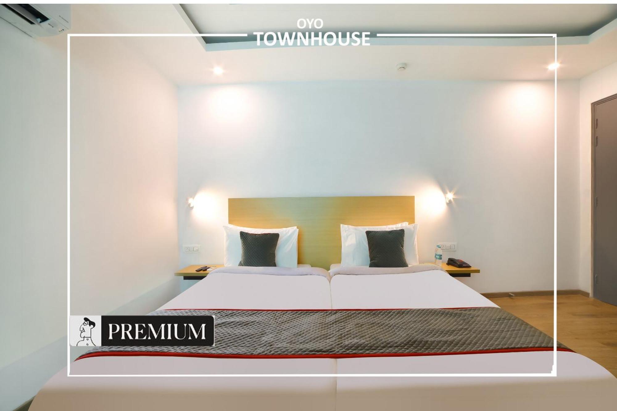 Hotel Oyo Townhouse 120 Shushant Lok