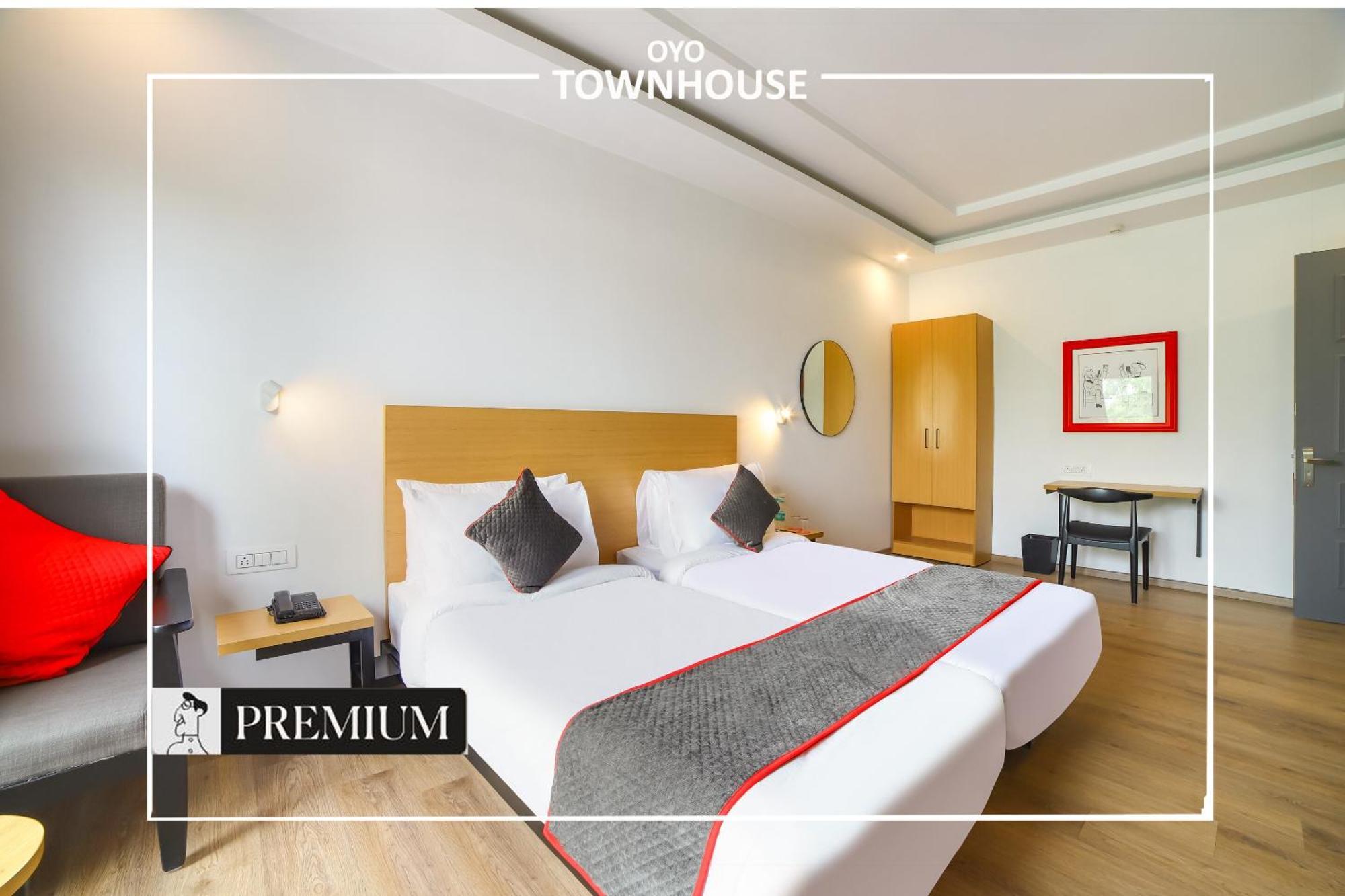 Oyo Townhouse 120 Shushant Lok 3*