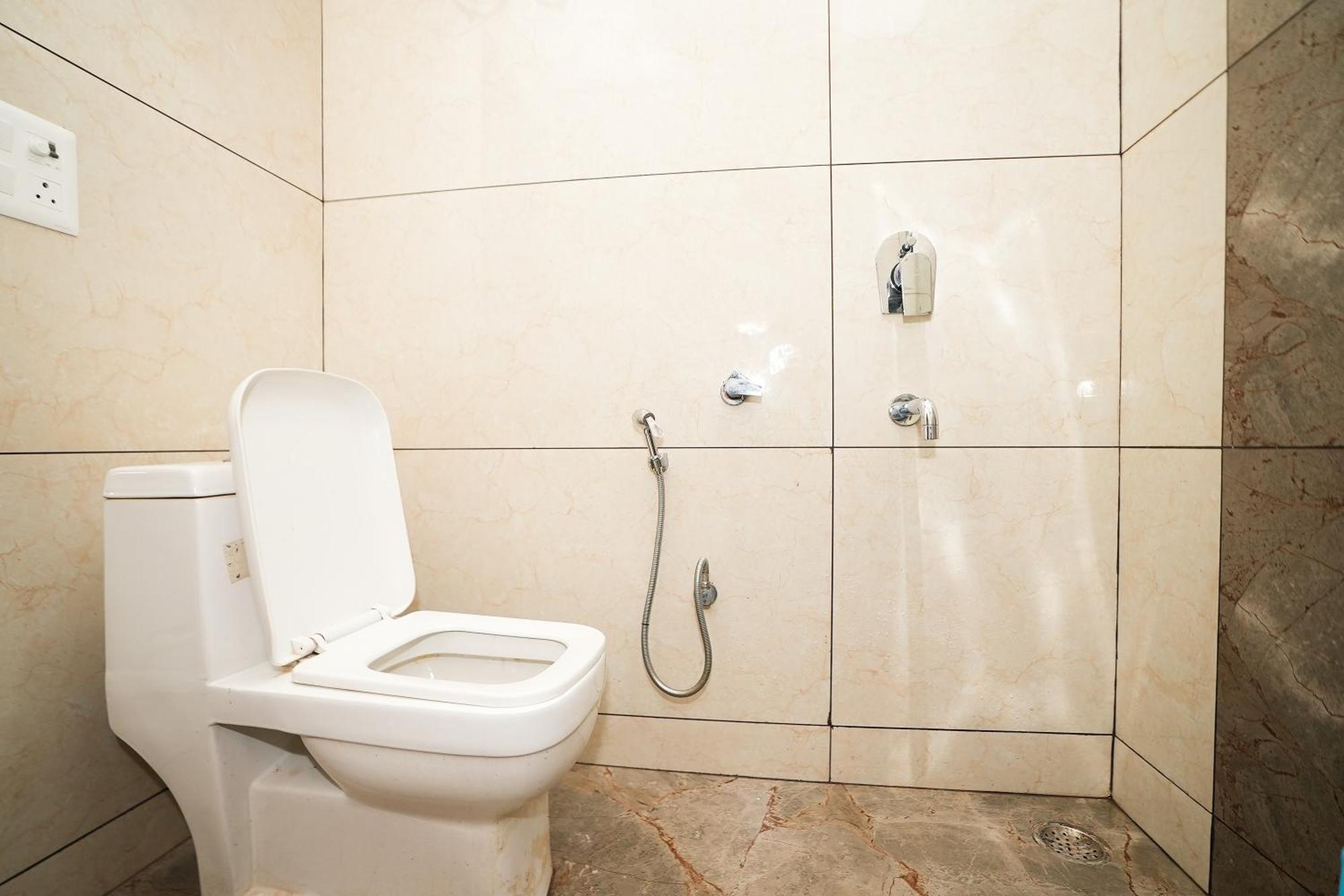 Tanvi Premium Residency Near Artemis Hospital, Gurugram Hotel Gurgaon