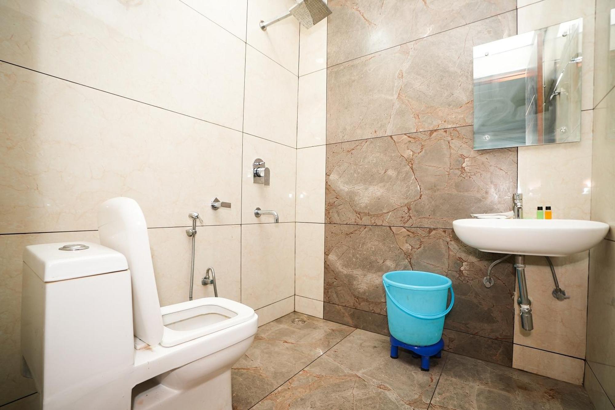 Tanvi Premium Residency Near Artemis Hospital, Gurugram Hotel Gurgaon