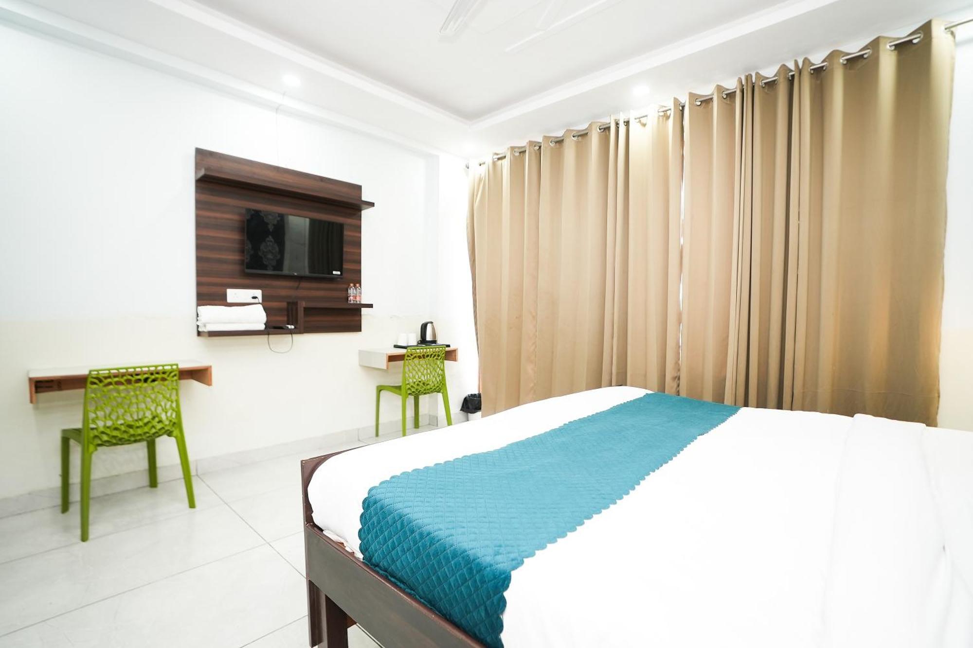 Tanvi Premium Residency Near Artemis Hospital, Gurugram 4*