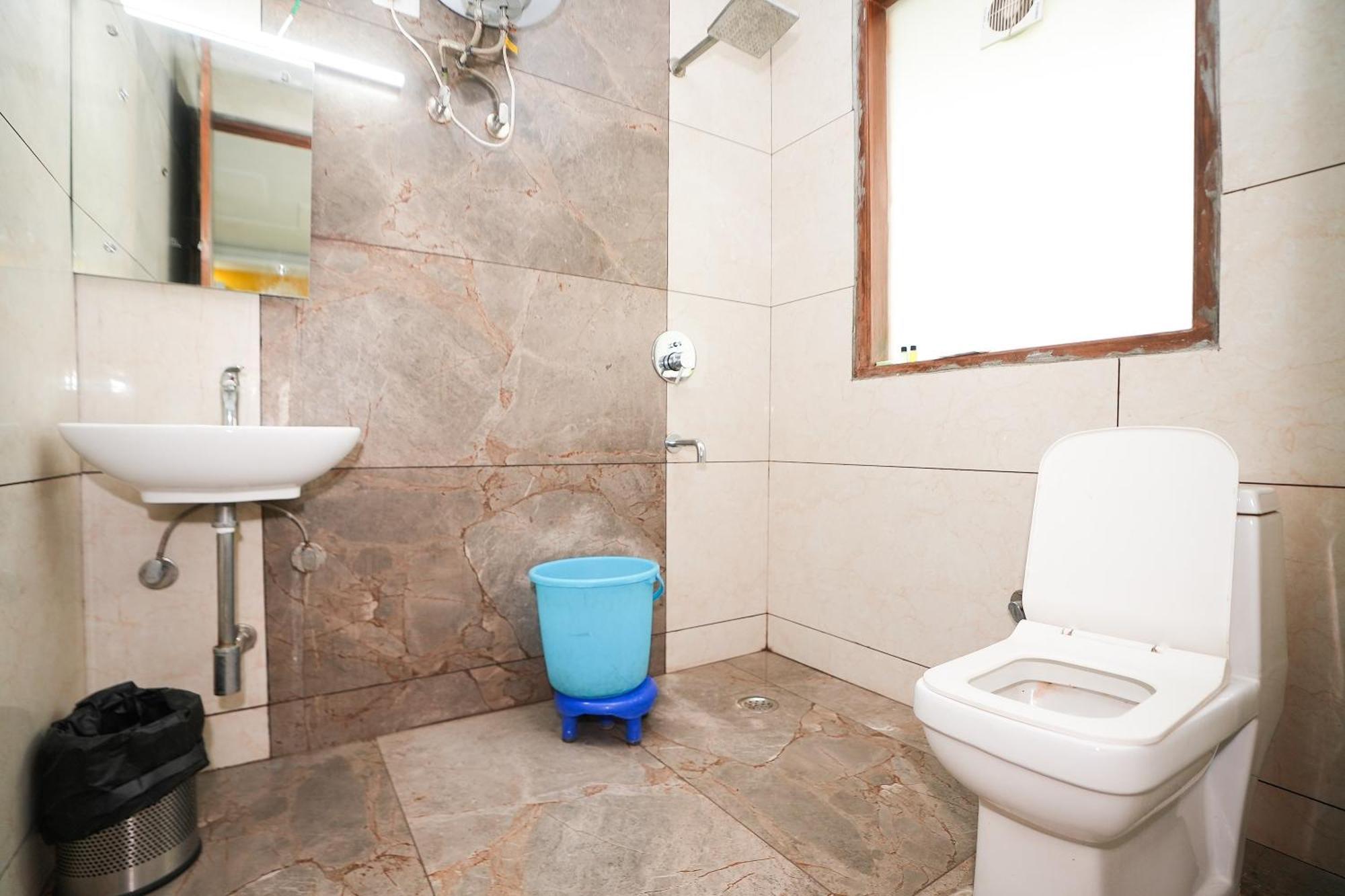 Hotel Tanvi Premium Residency Near Artemis Hospital, Gurugram